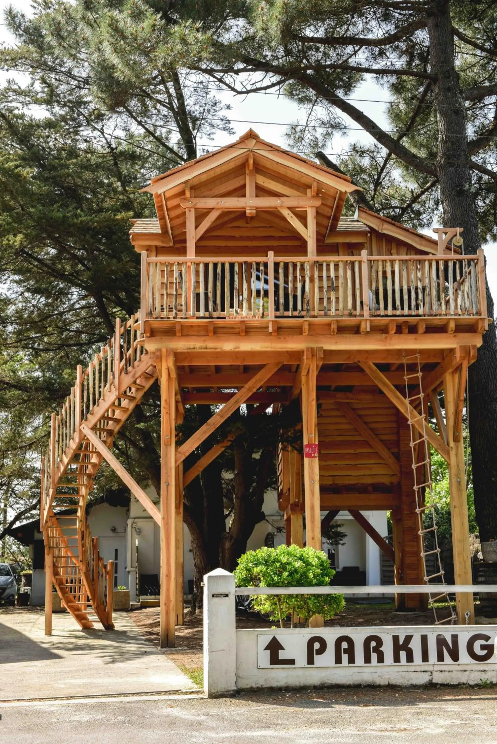 Photo of the whole room in Logis Hôtel Emeraude des Bois