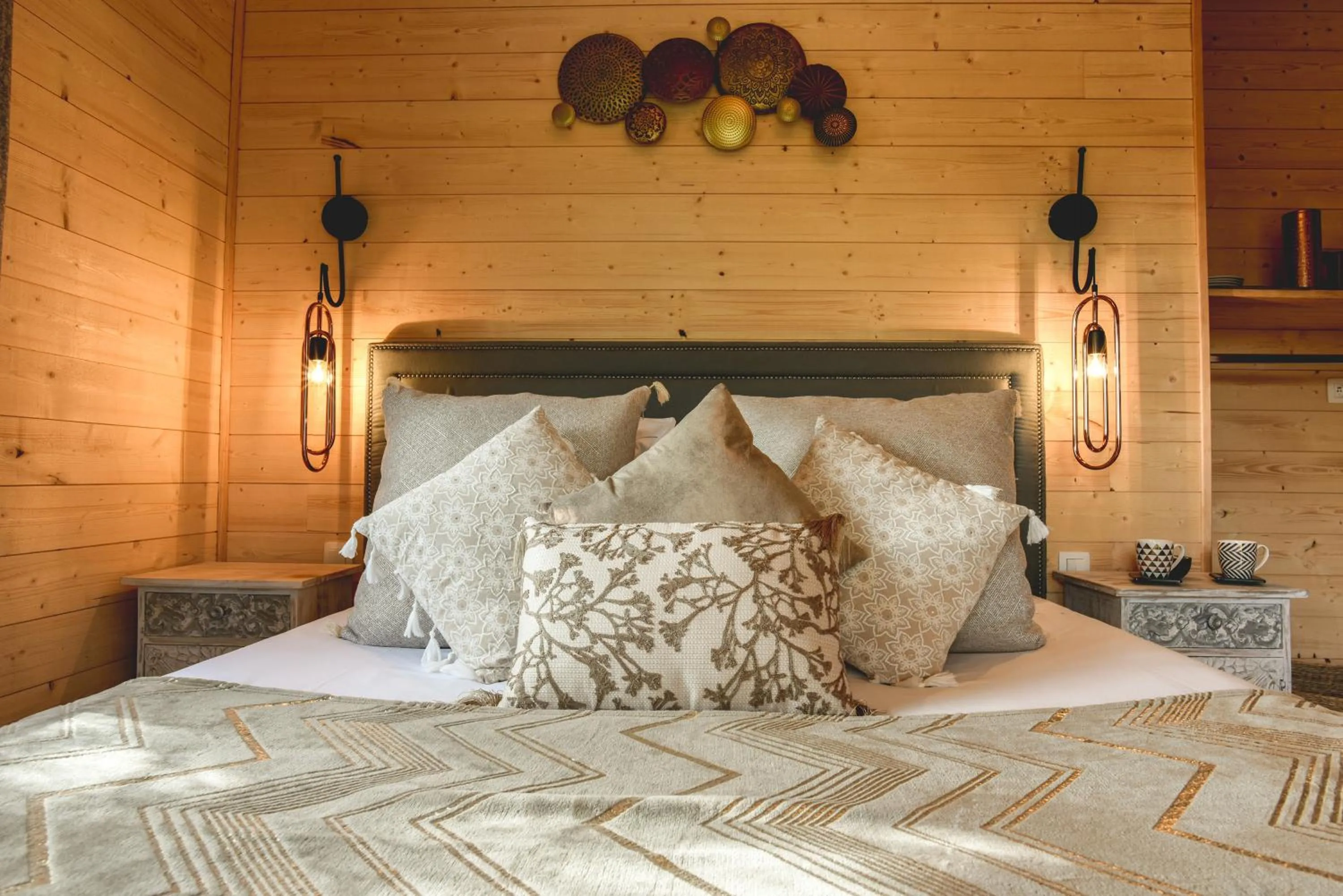 Bed in Logis Hôtel Emeraude des Bois