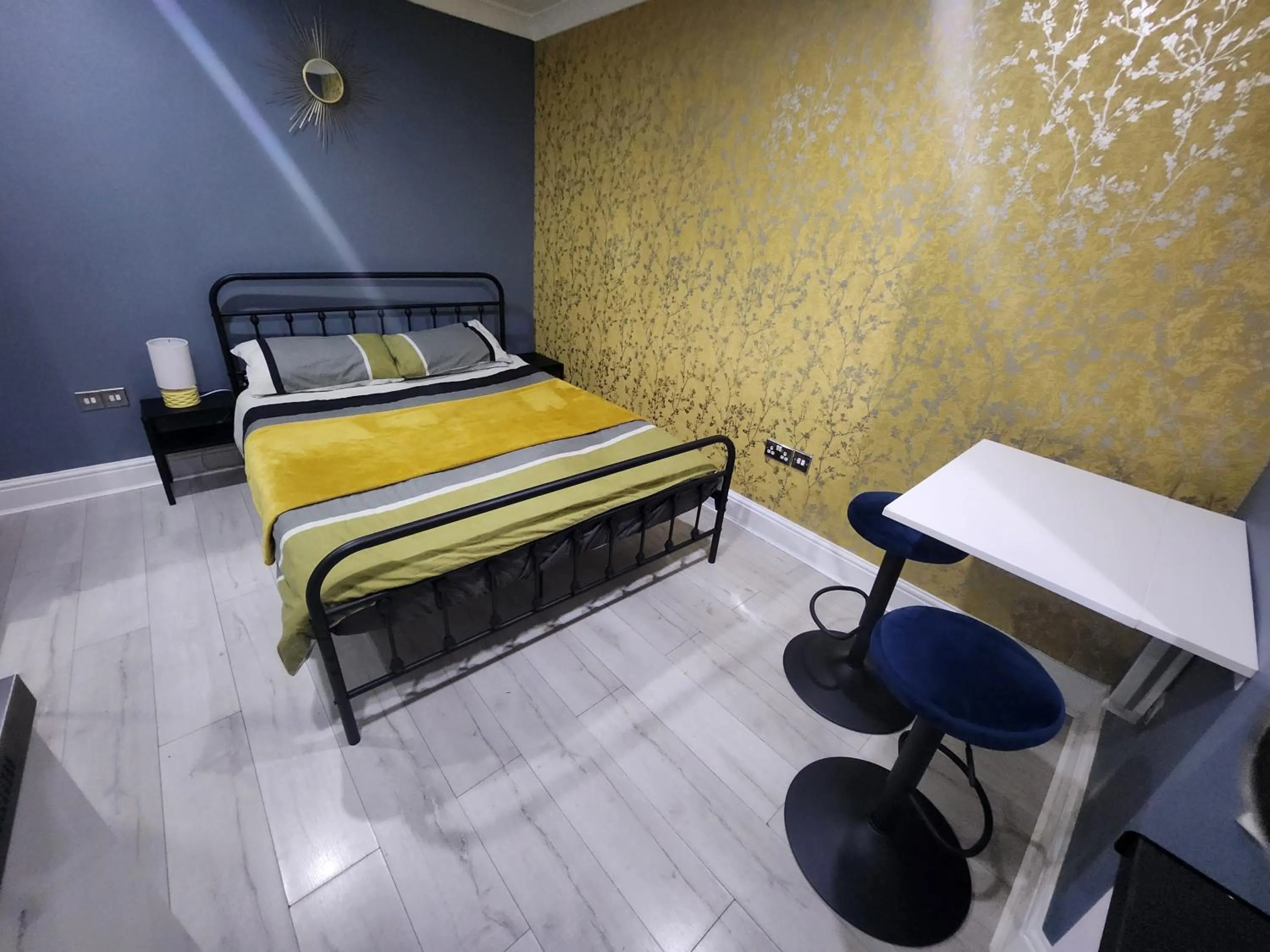 Bed in Dodi Aparts London, near Stratford close to tube station