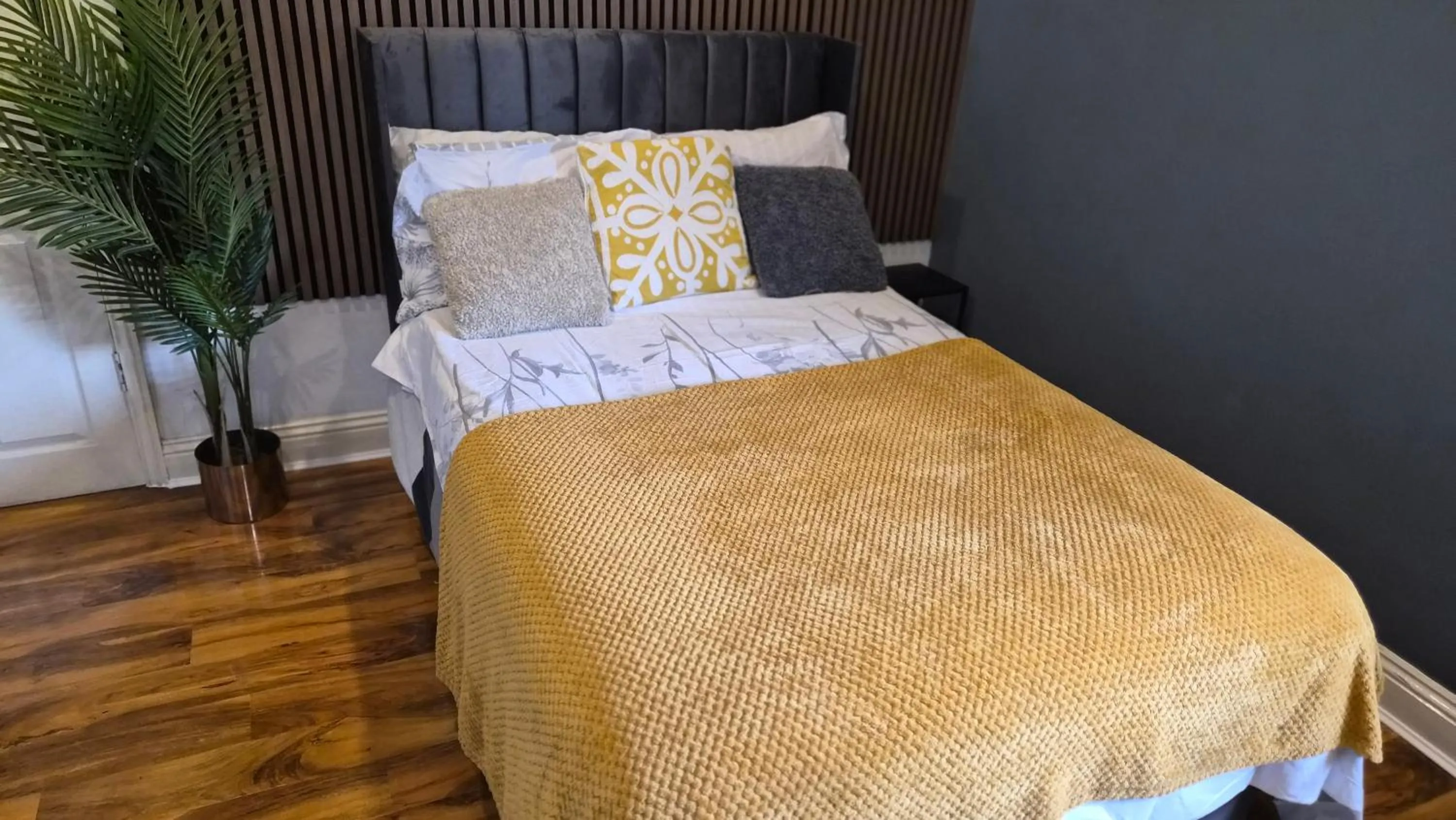 Bed in Dodi Aparts London, near Stratford close to tube station
