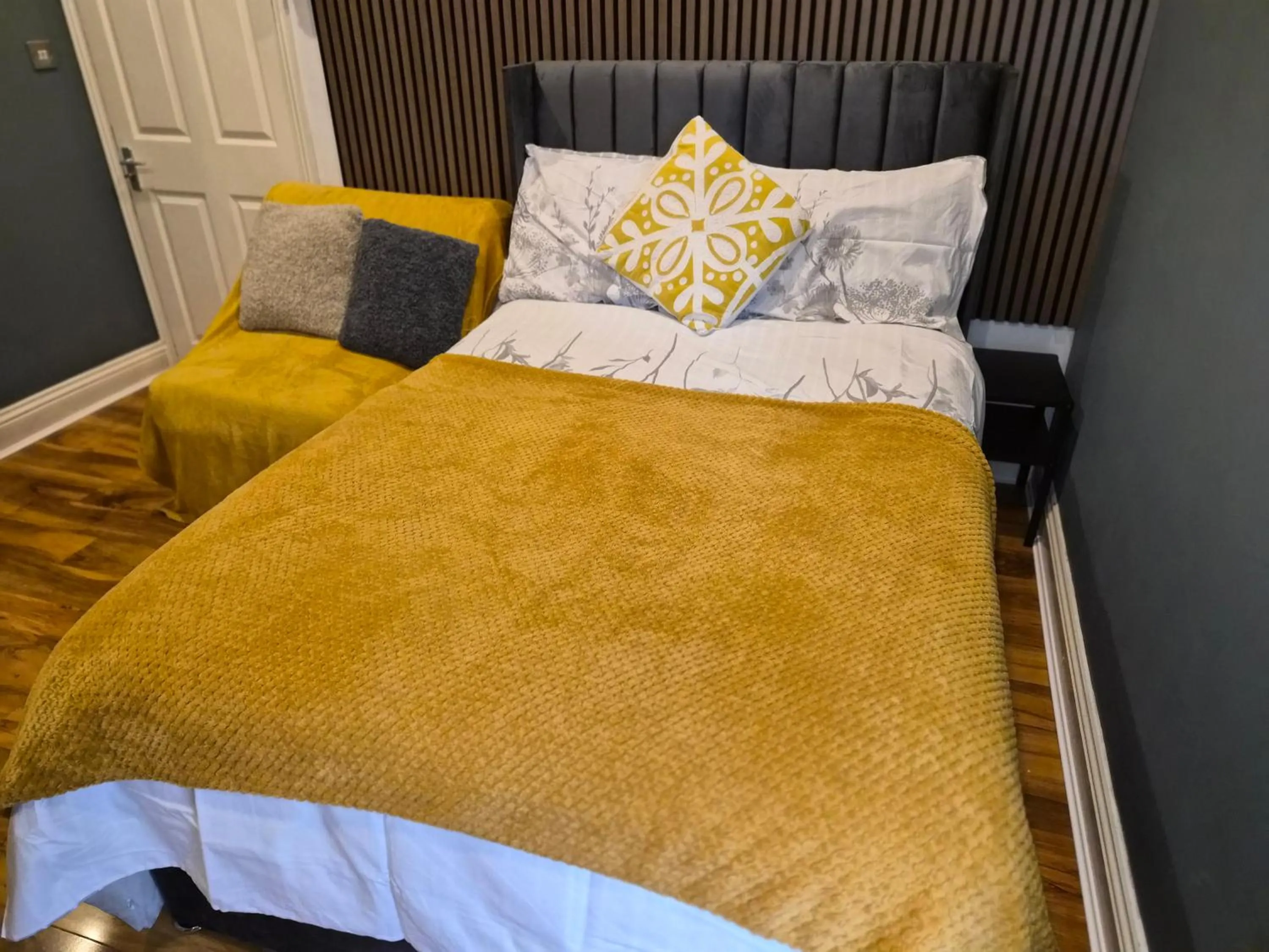 Bed in Dodi Aparts London, near Stratford close to tube station