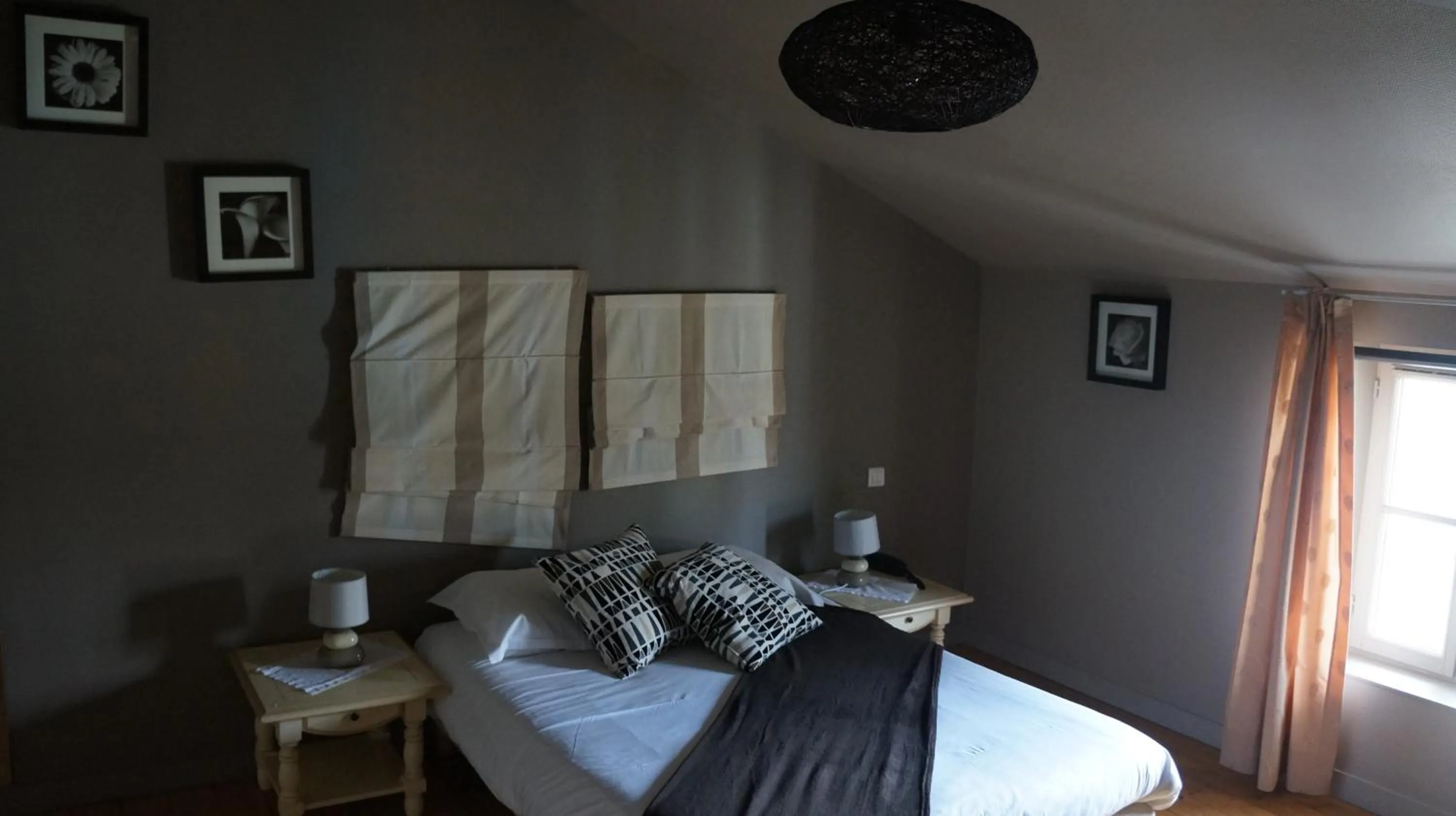 Bed in Saveurs De l'Abbaye