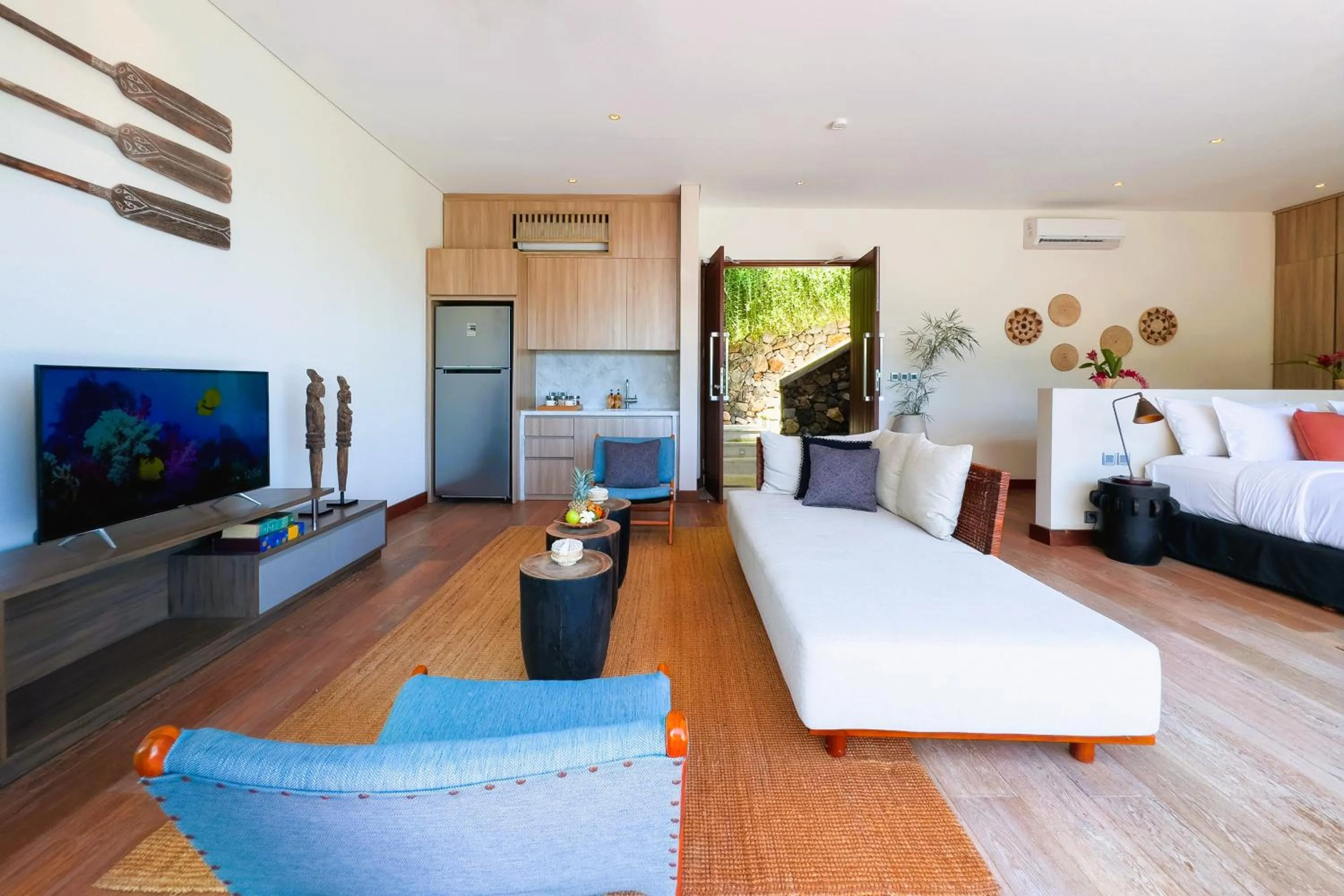Living room, Bed in Selong Selo Resort and Villas