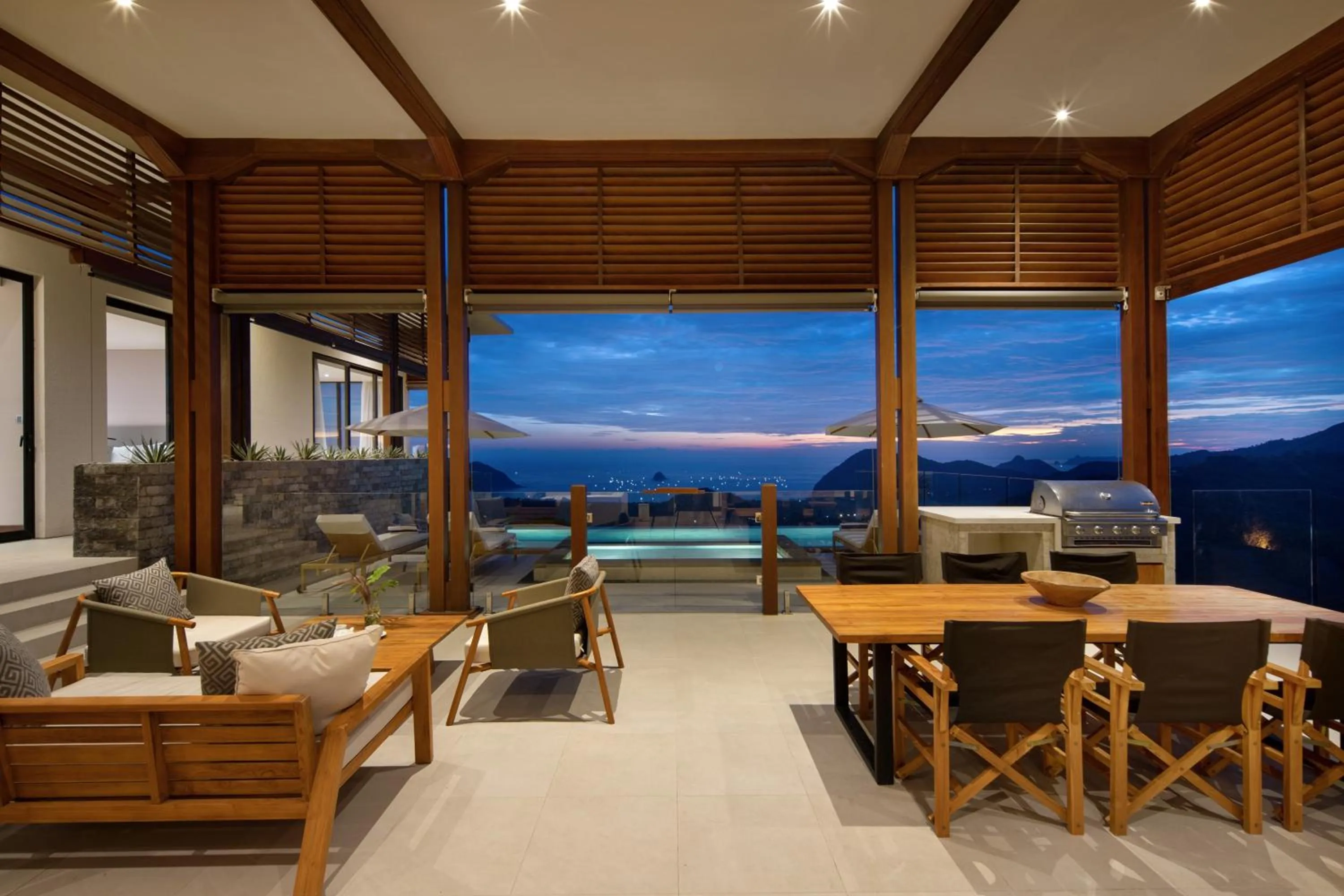 Dining area in Selong Selo Resort and Villas