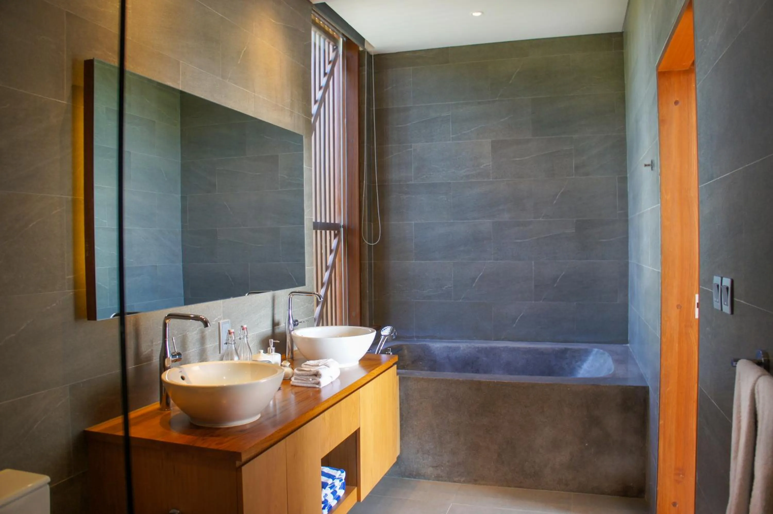 Bathroom in Selong Selo Resort and Villas