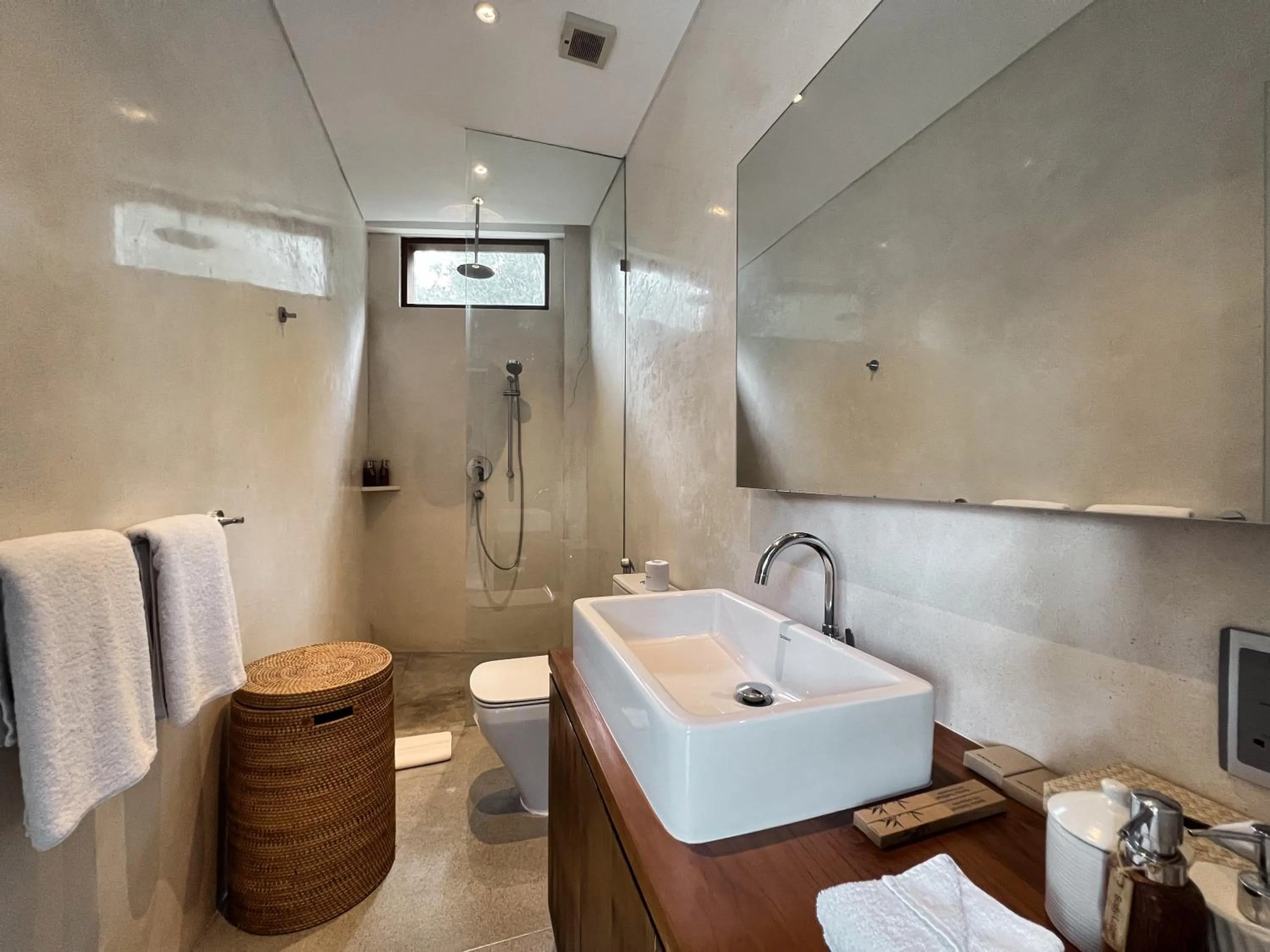 Bathroom in Selong Selo Resort and Villas