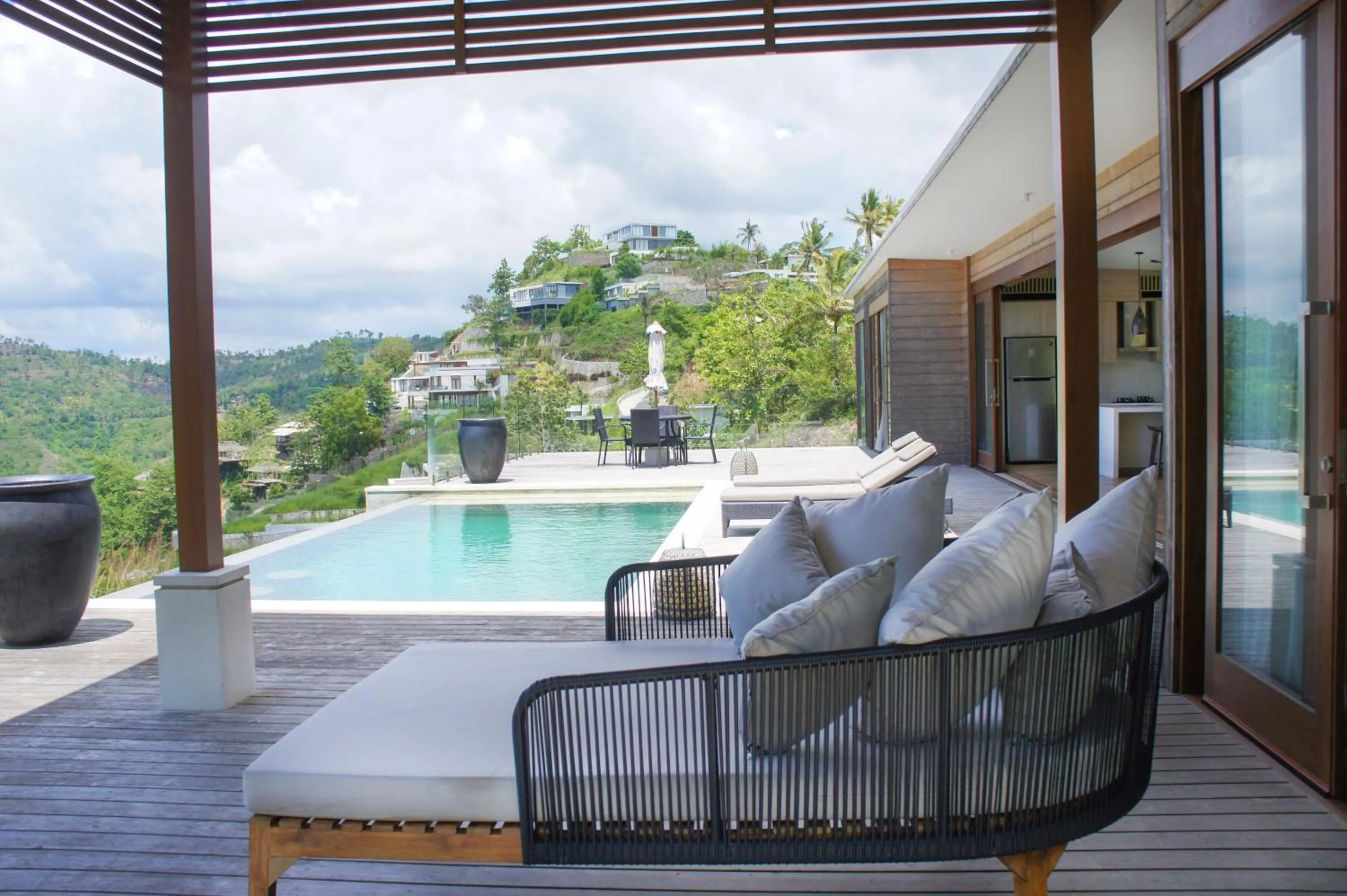 Swimming pool in Selong Selo Resort and Villas