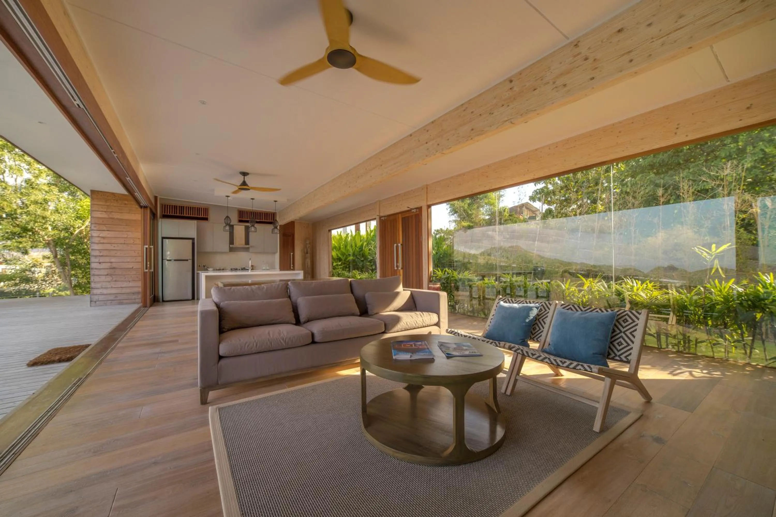 Living room in Selong Selo Resort and Villas