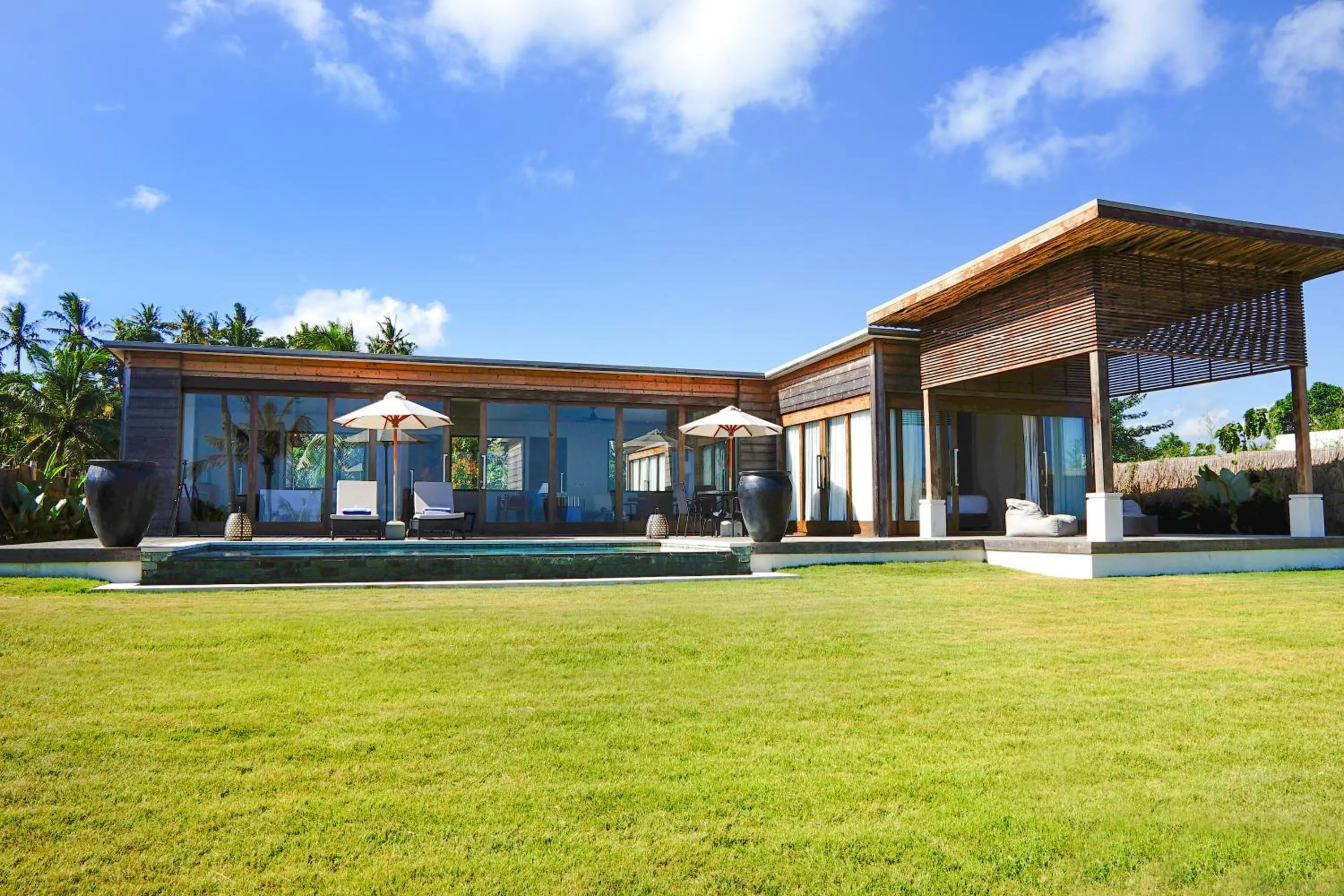 Swimming pool in Selong Selo Resort and Villas
