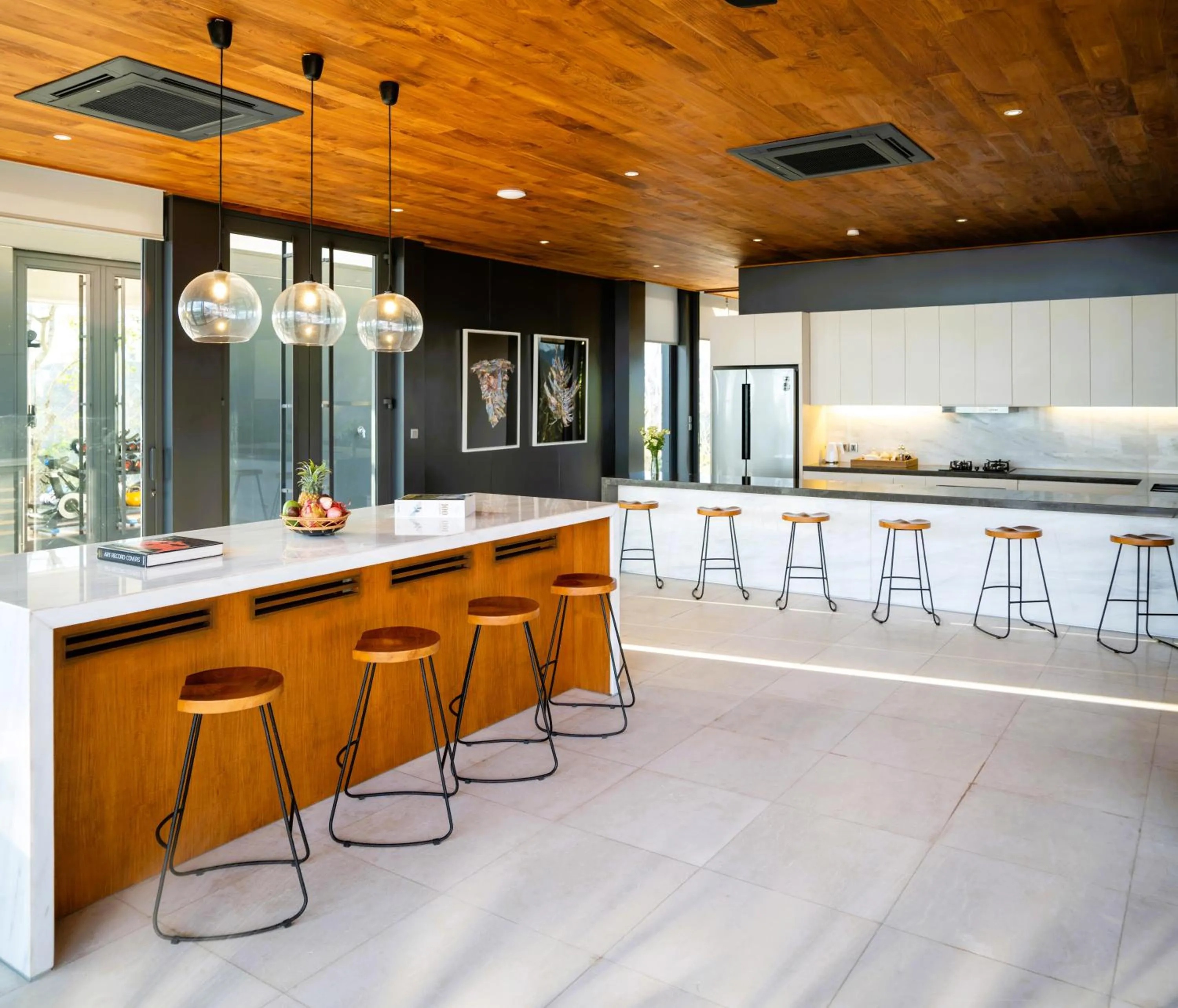 Dining area in Selong Selo Resort and Villas
