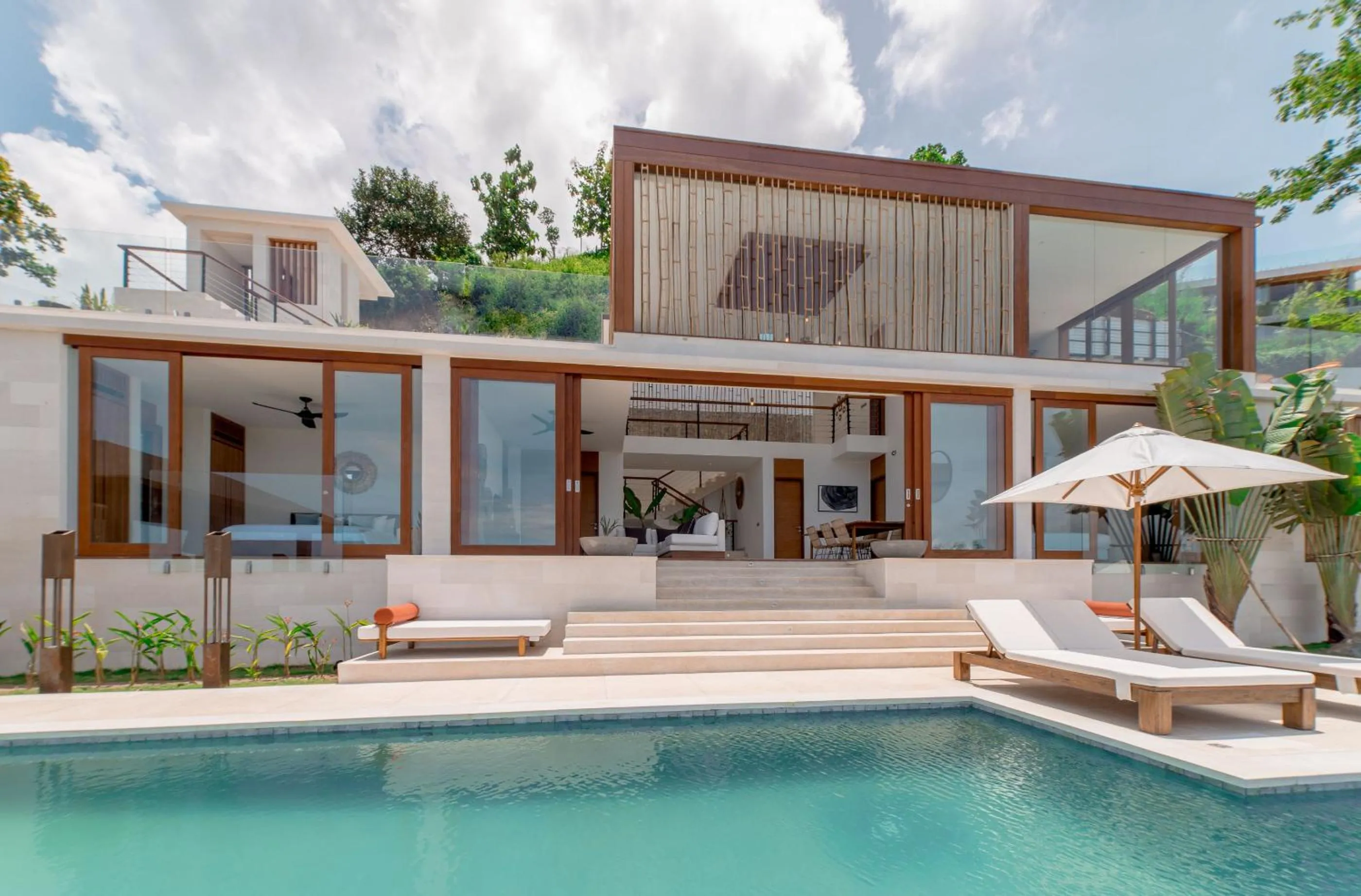 Swimming pool in Selong Selo Resort and Villas