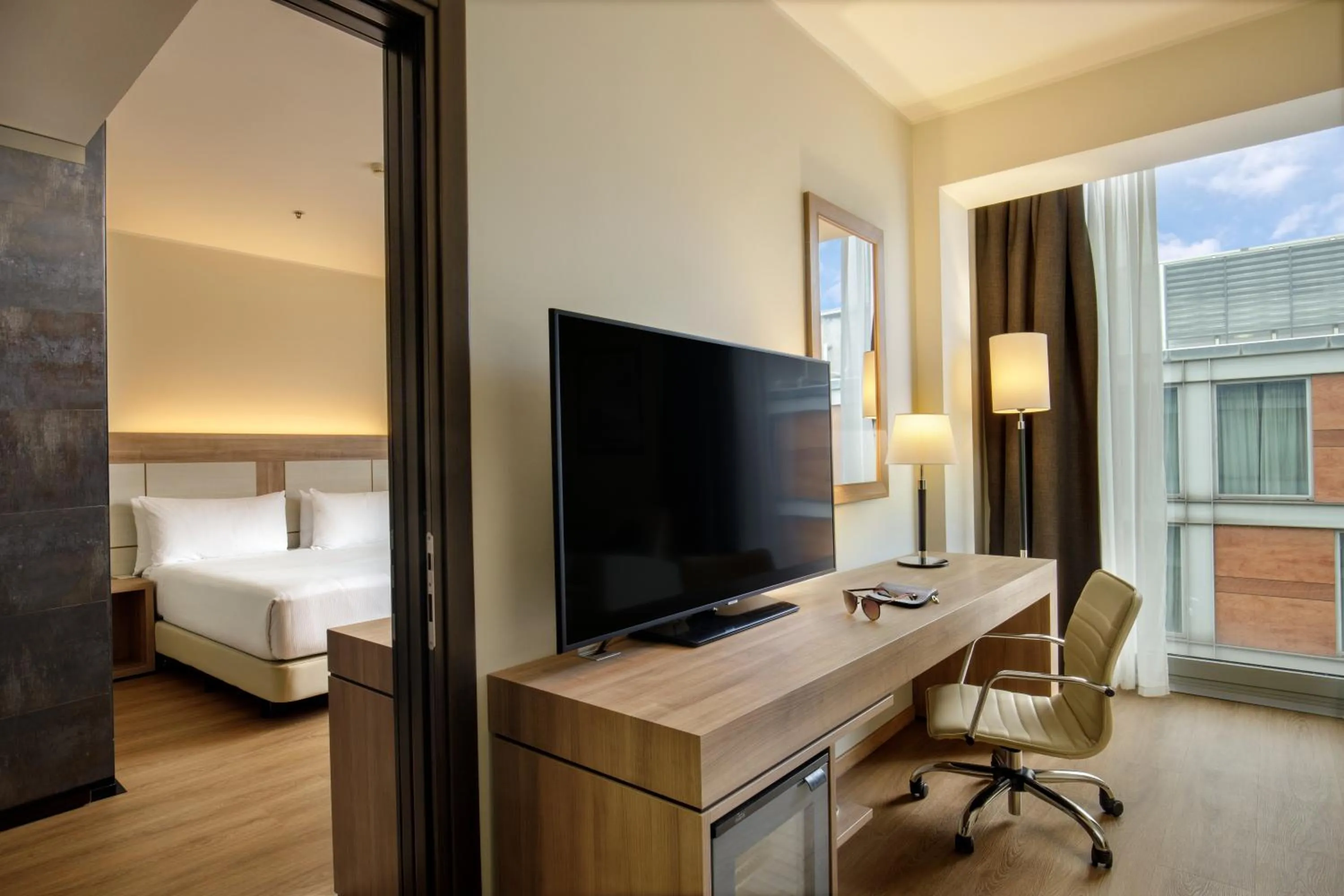 TV and multimedia, Bed in DoubleTree By Hilton Milan