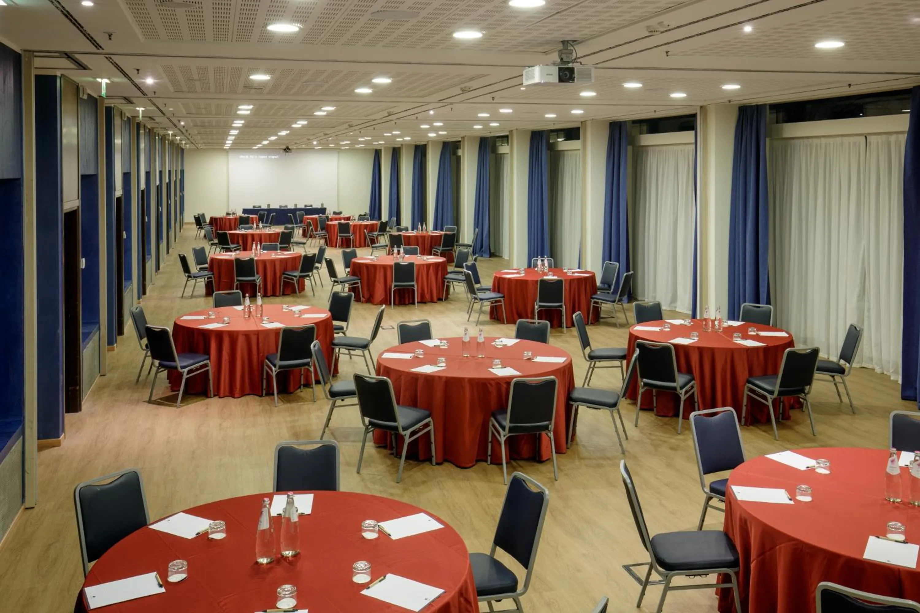 Meeting/conference room in DoubleTree By Hilton Milan