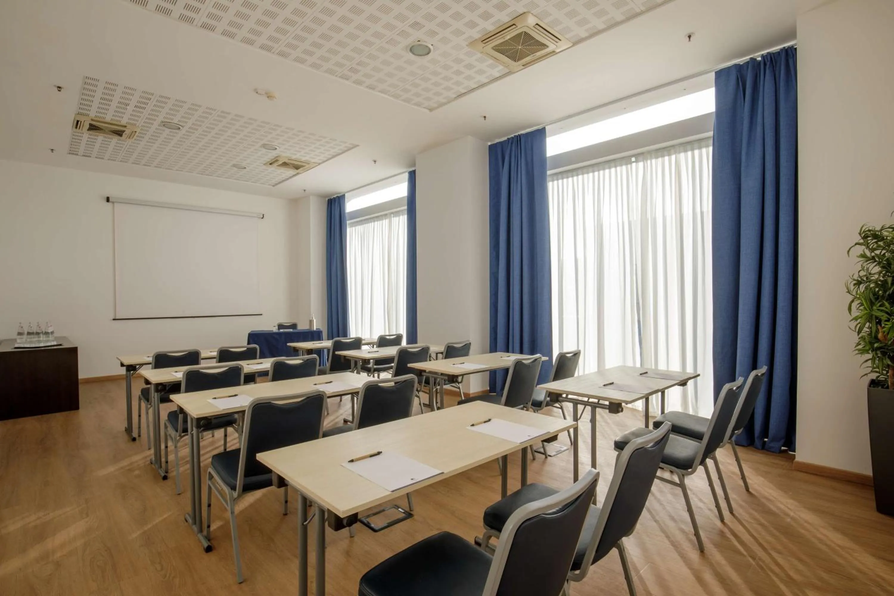 Meeting/conference room in DoubleTree By Hilton Milan