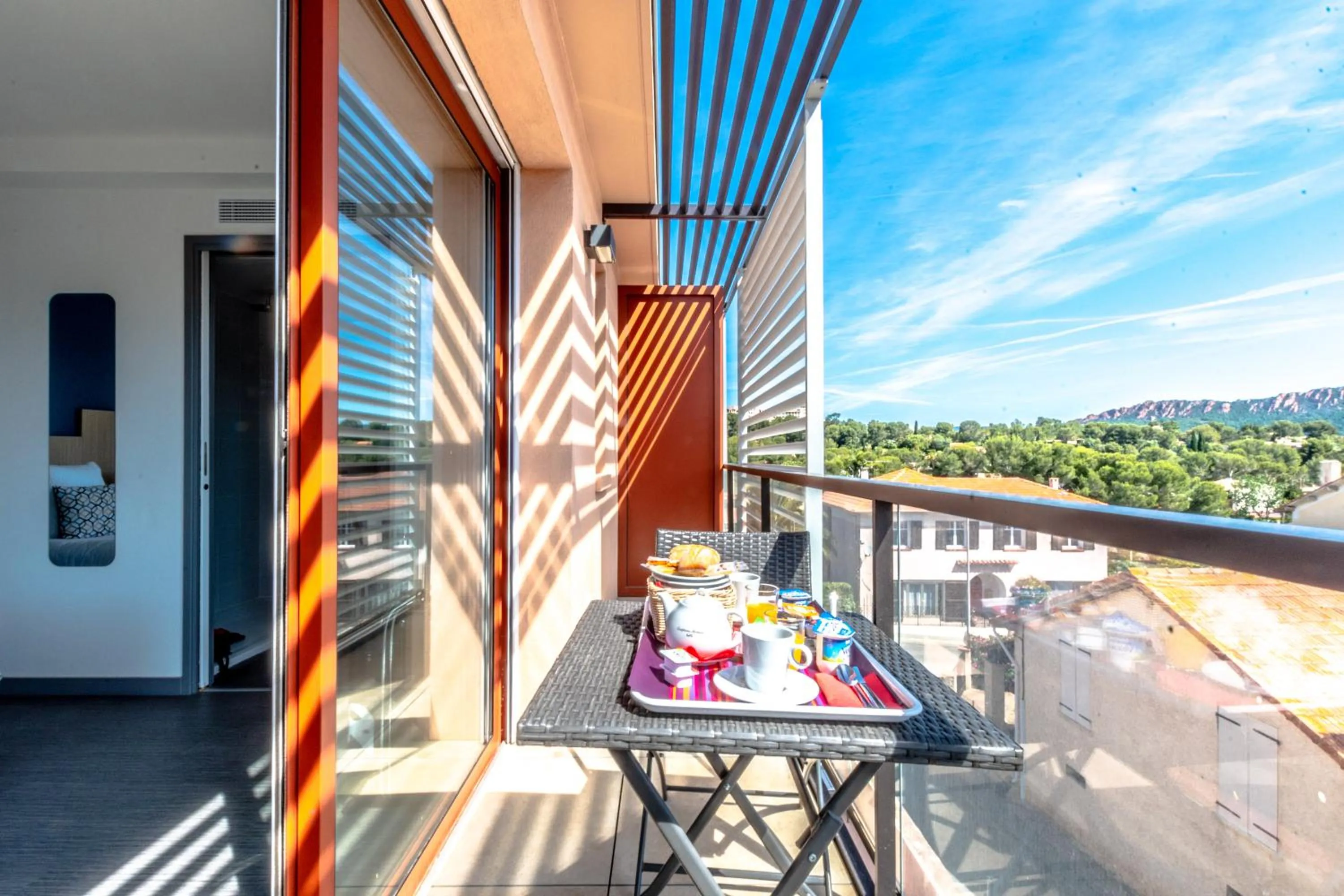 Patio in Hotel Le Virevent