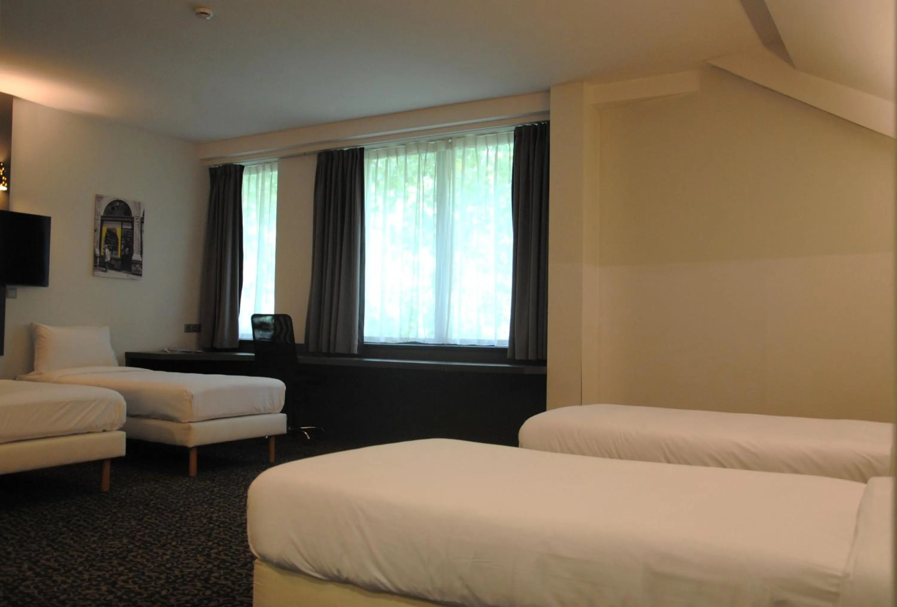B&B HOTEL Brussels East Woluwe