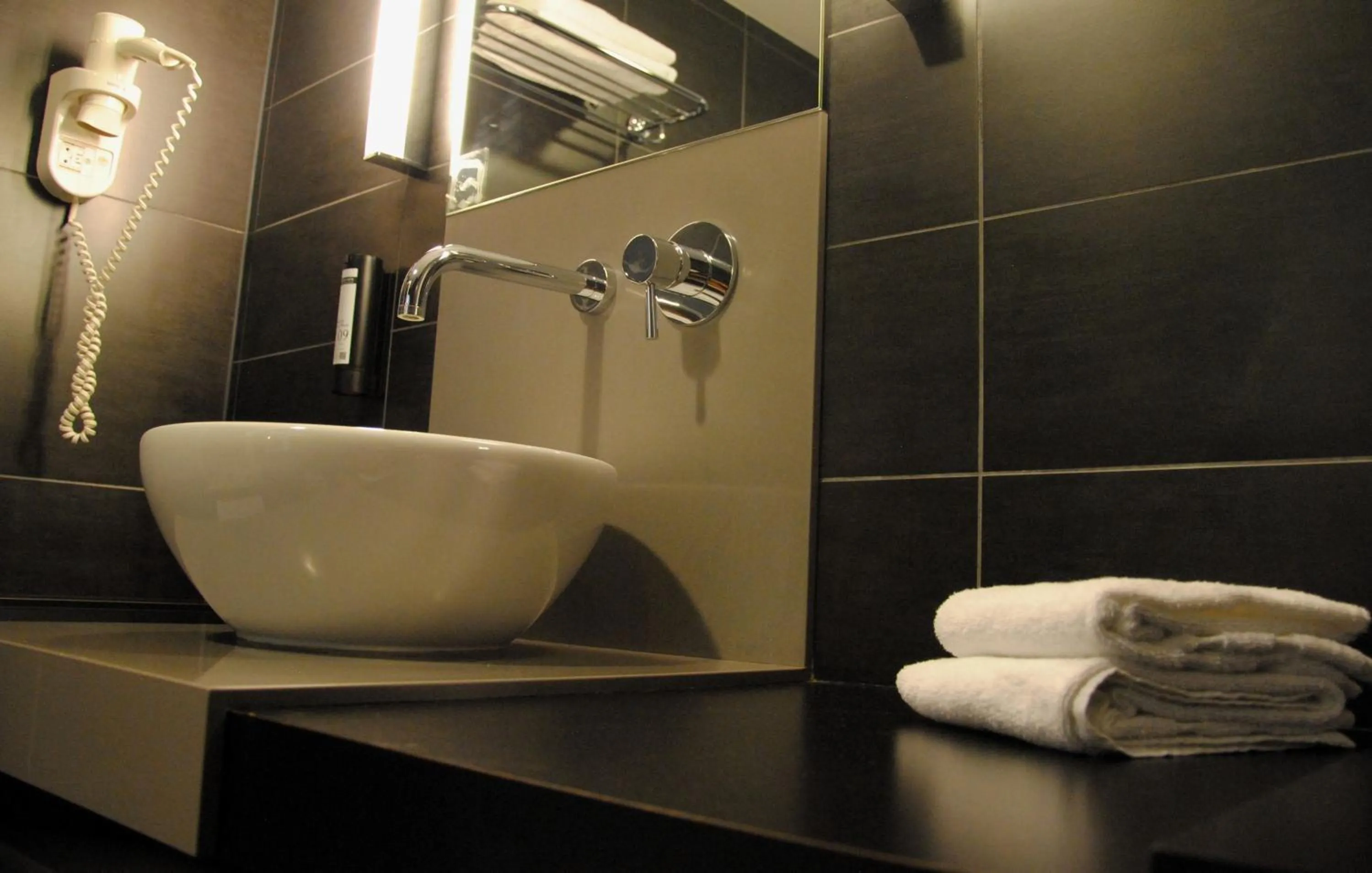 B&B HOTEL Brussels East Woluwe