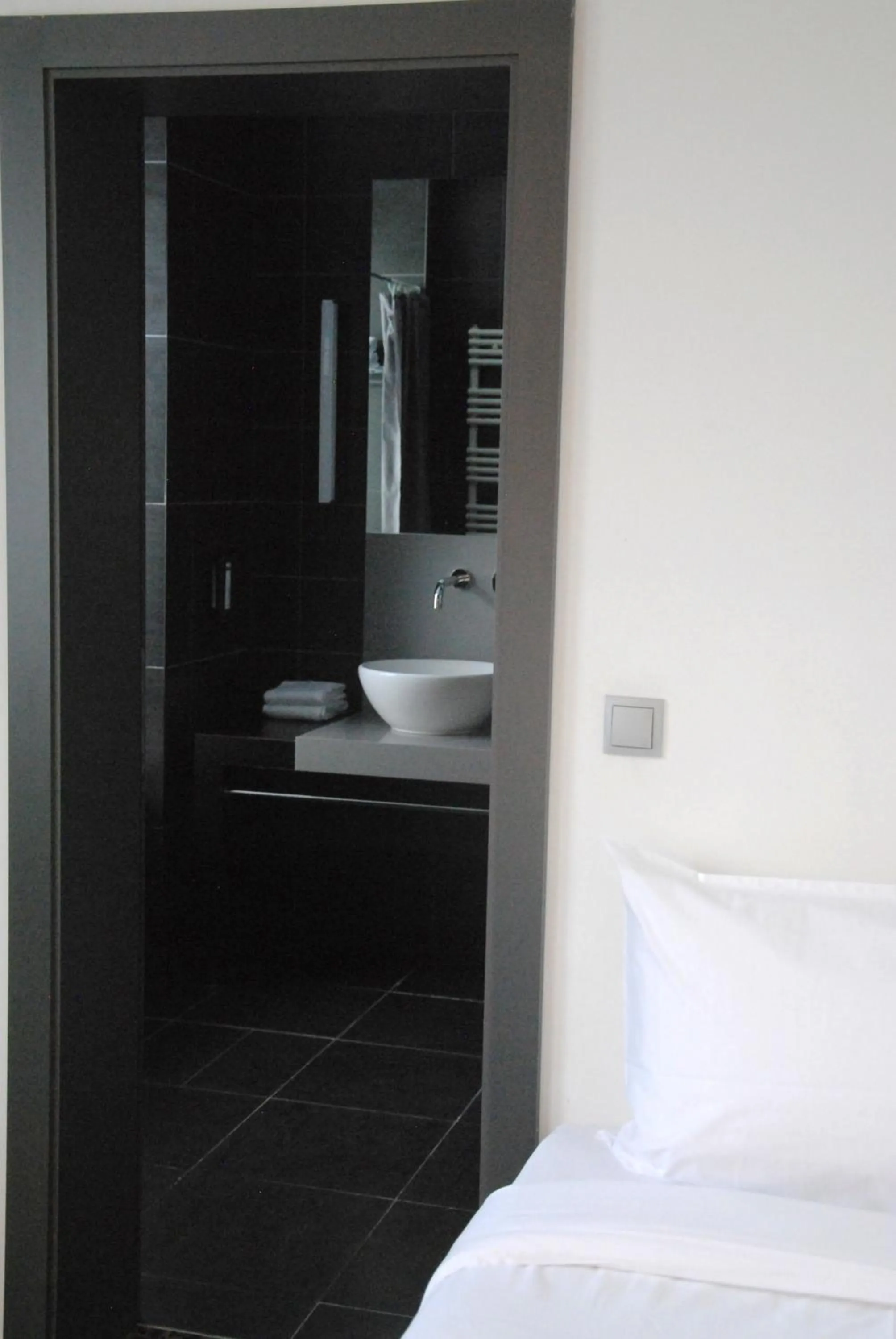 B&B HOTEL Brussels East Woluwe