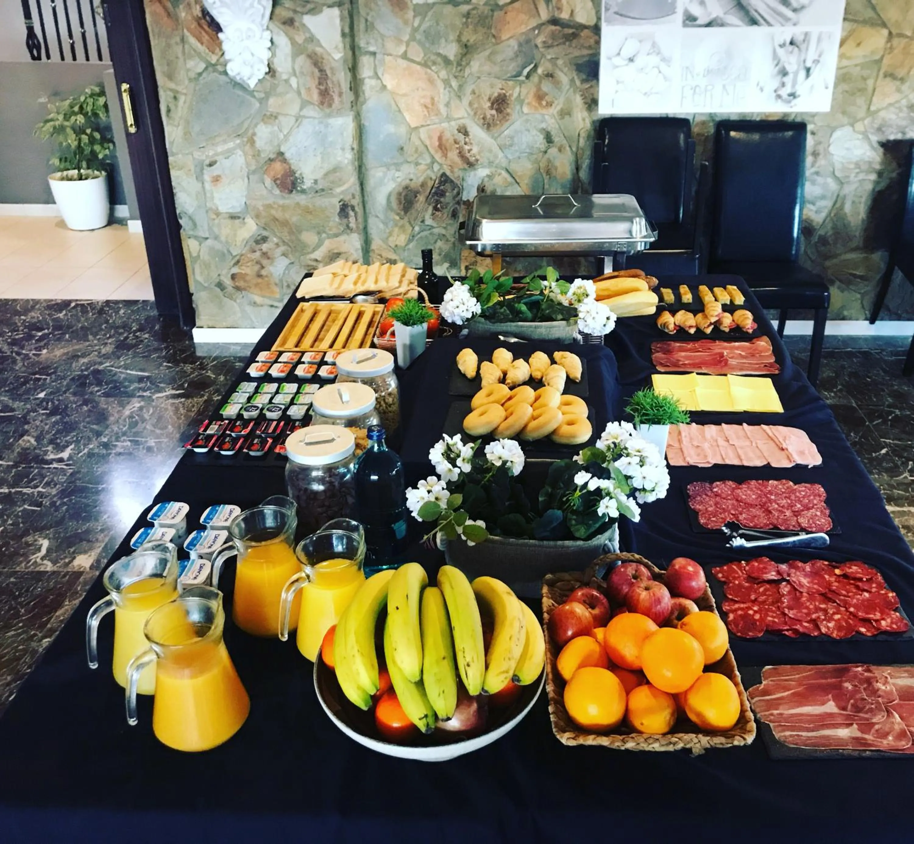 Breakfast in Petit Mirador