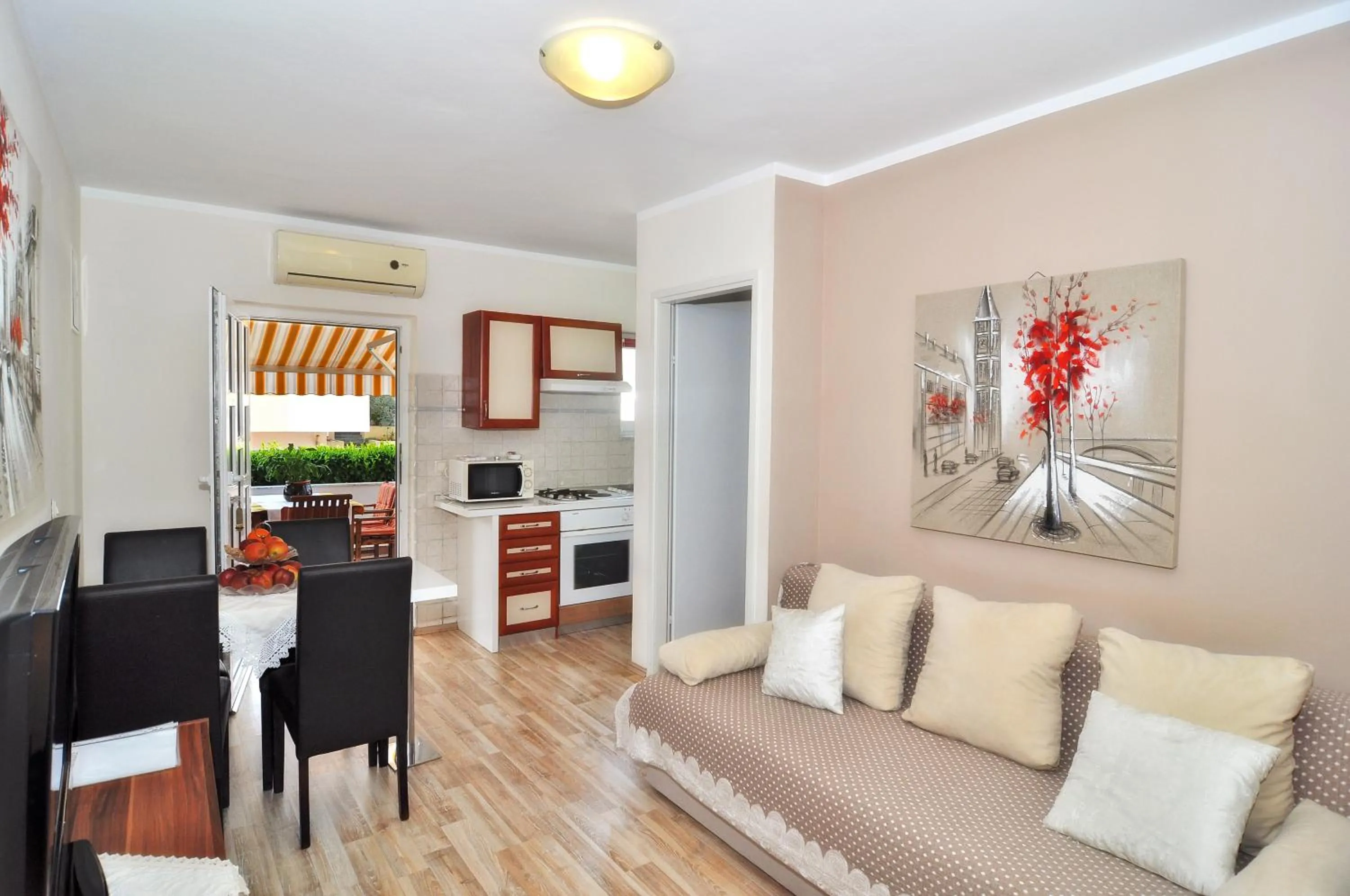 Balcony/Terrace in Villa Vanilla with Heated Pool