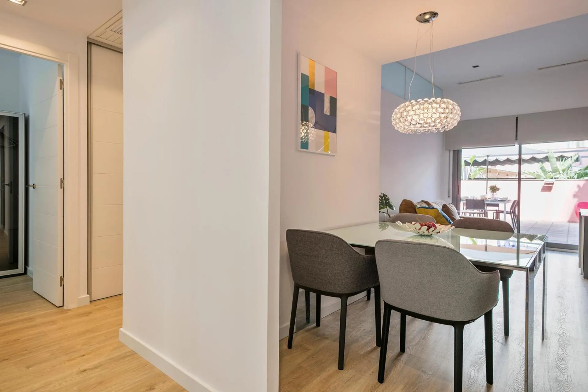 Dining area in Lugaris Rambla Apartments