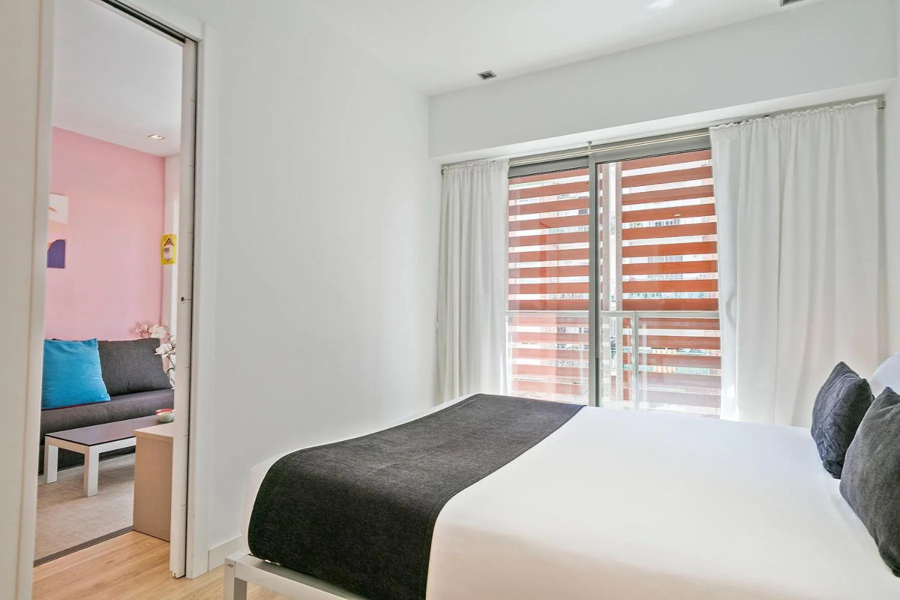 Bed in Lugaris Rambla Apartments