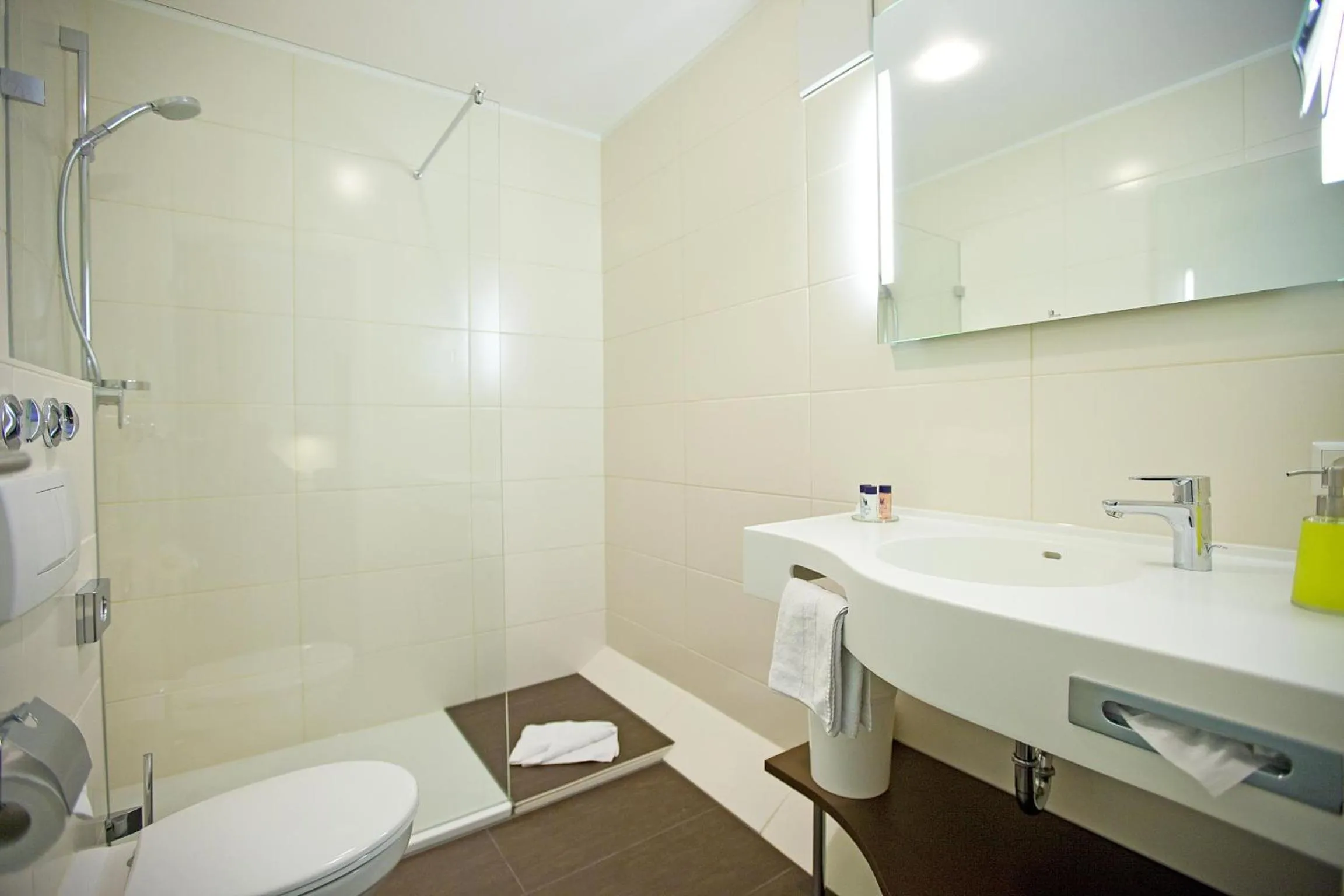 Bathroom in Hotel Hirsch