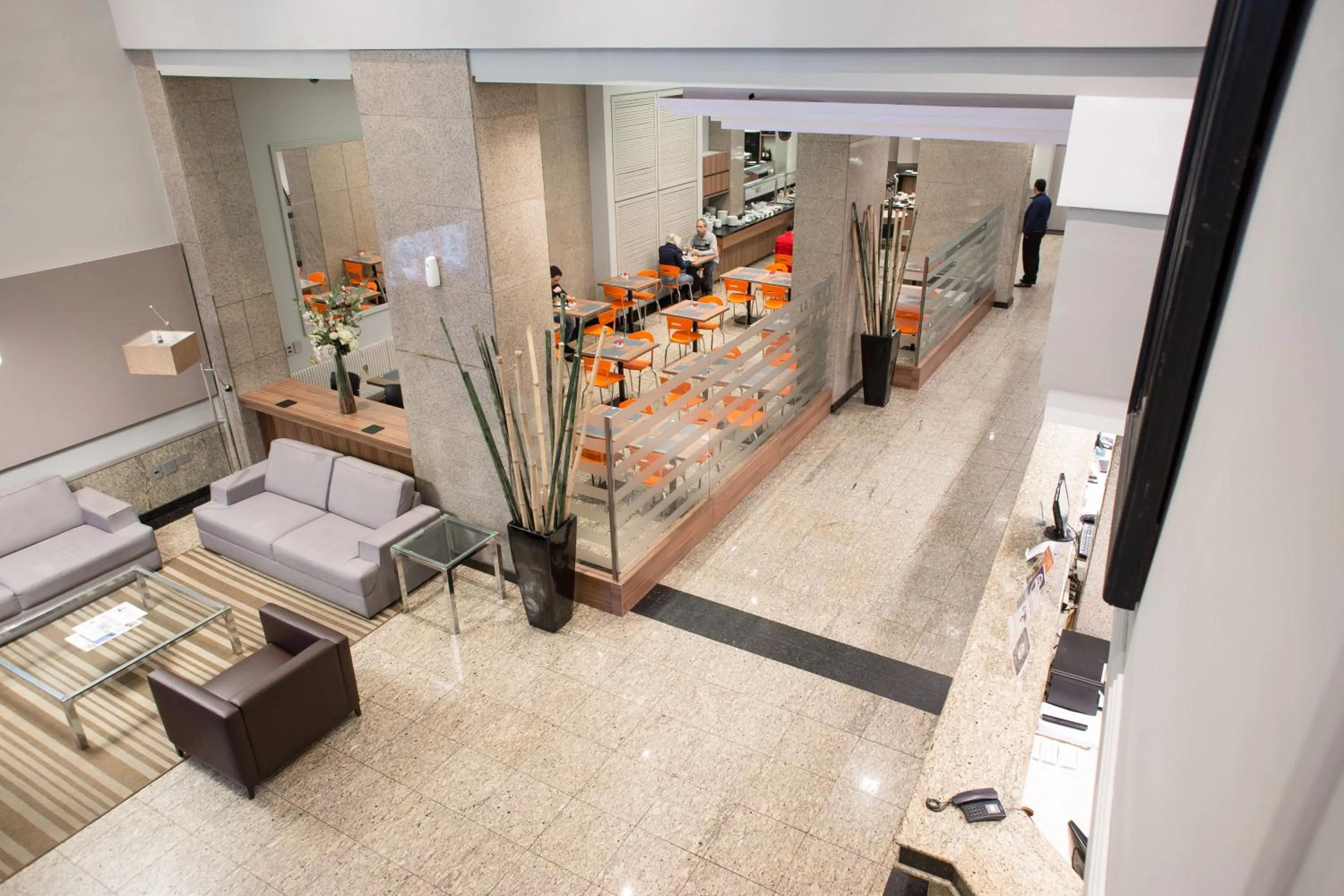 Restaurant/places to eat, Bed in Hotel Continental Business - 200 metros do Complexo Hospitalar Santa Casa