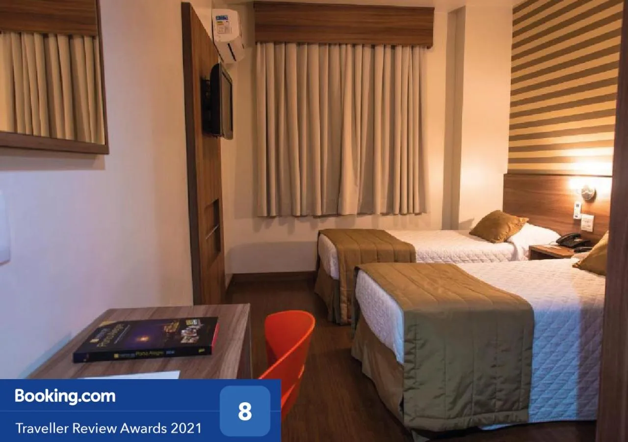 Photo of the whole room, Bed in Hotel Continental Business - 200 metros do Complexo Hospitalar Santa Casa