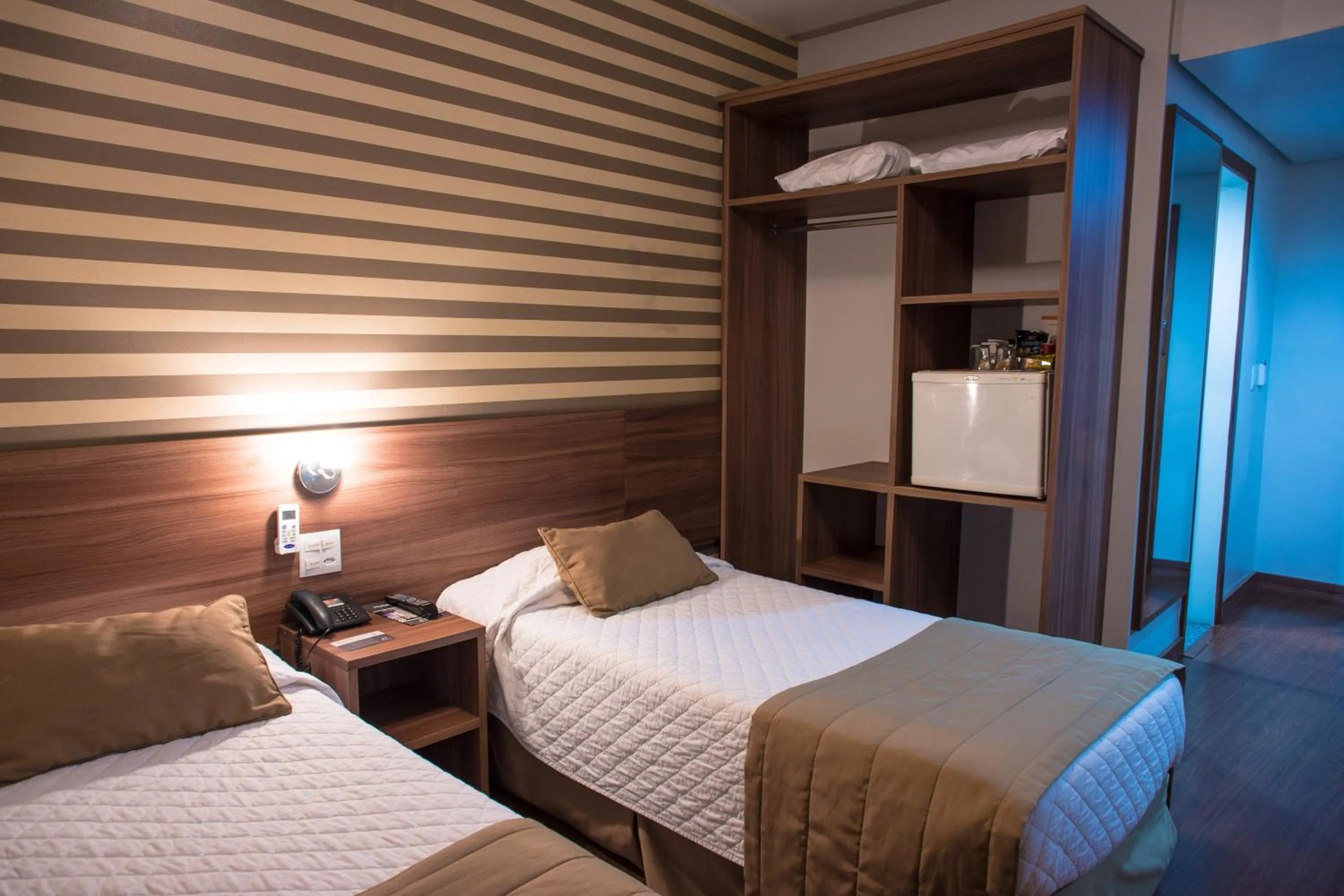 Bedroom, Bed in Hotel Continental Business - 200 metros do Complexo Hospitalar Santa Casa