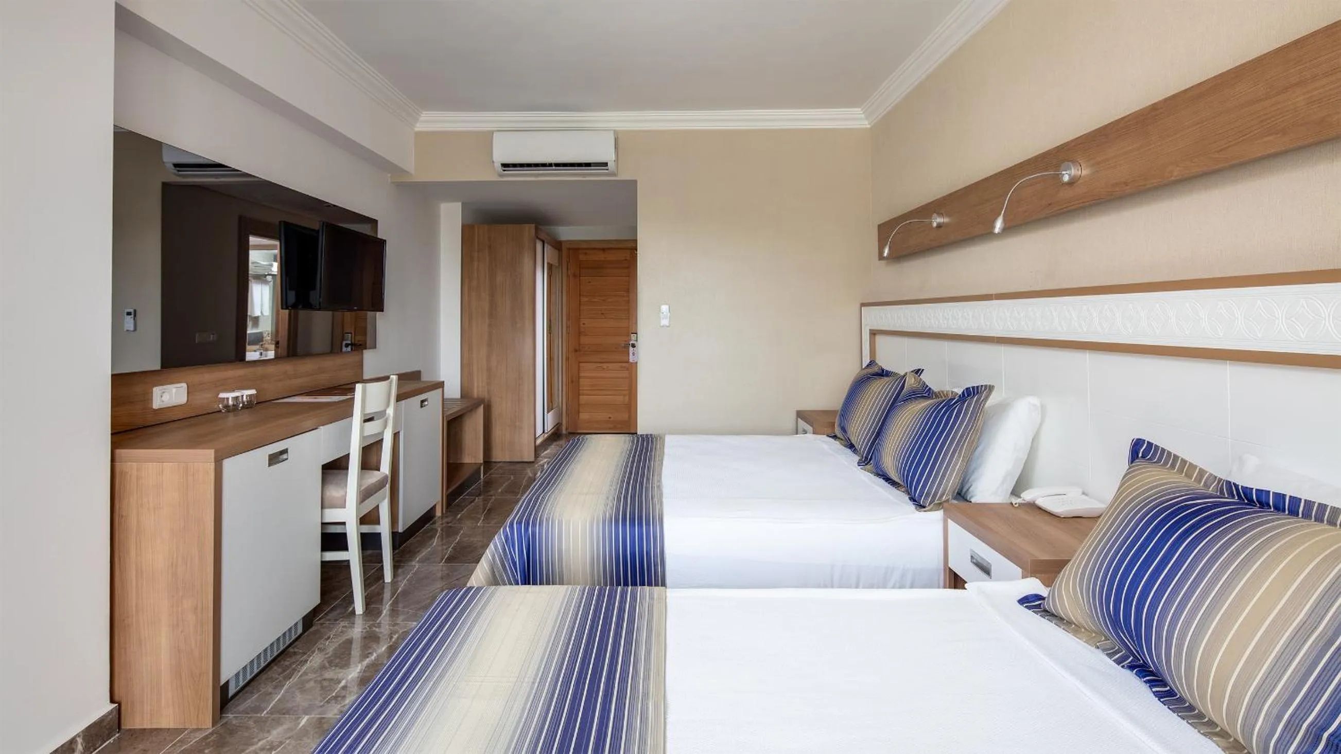 Bed in Galeri Resort Hotel - Ultra All Inclusive