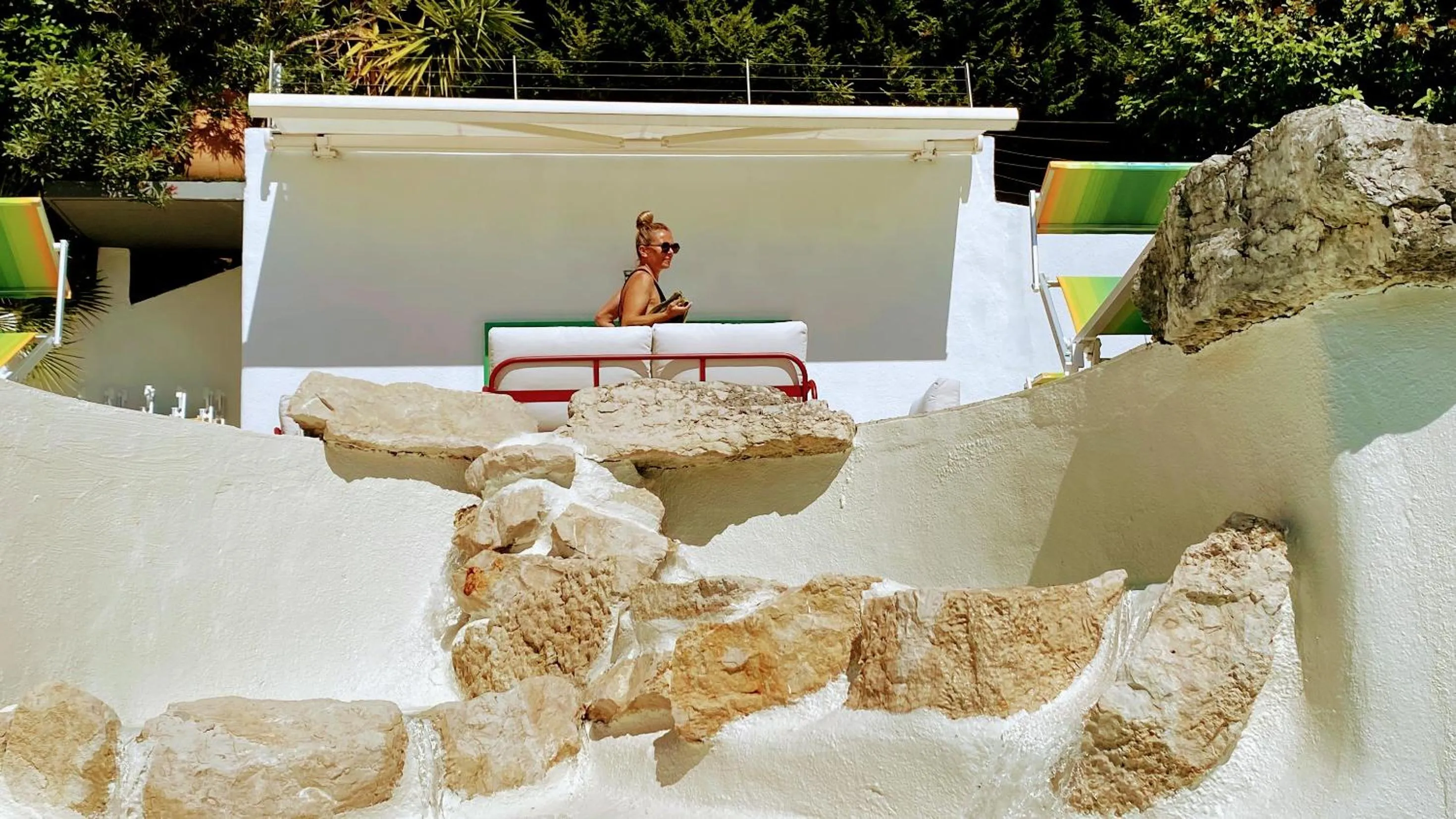 Swimming pool in Royal Cottage Pamela Hotel Cassis