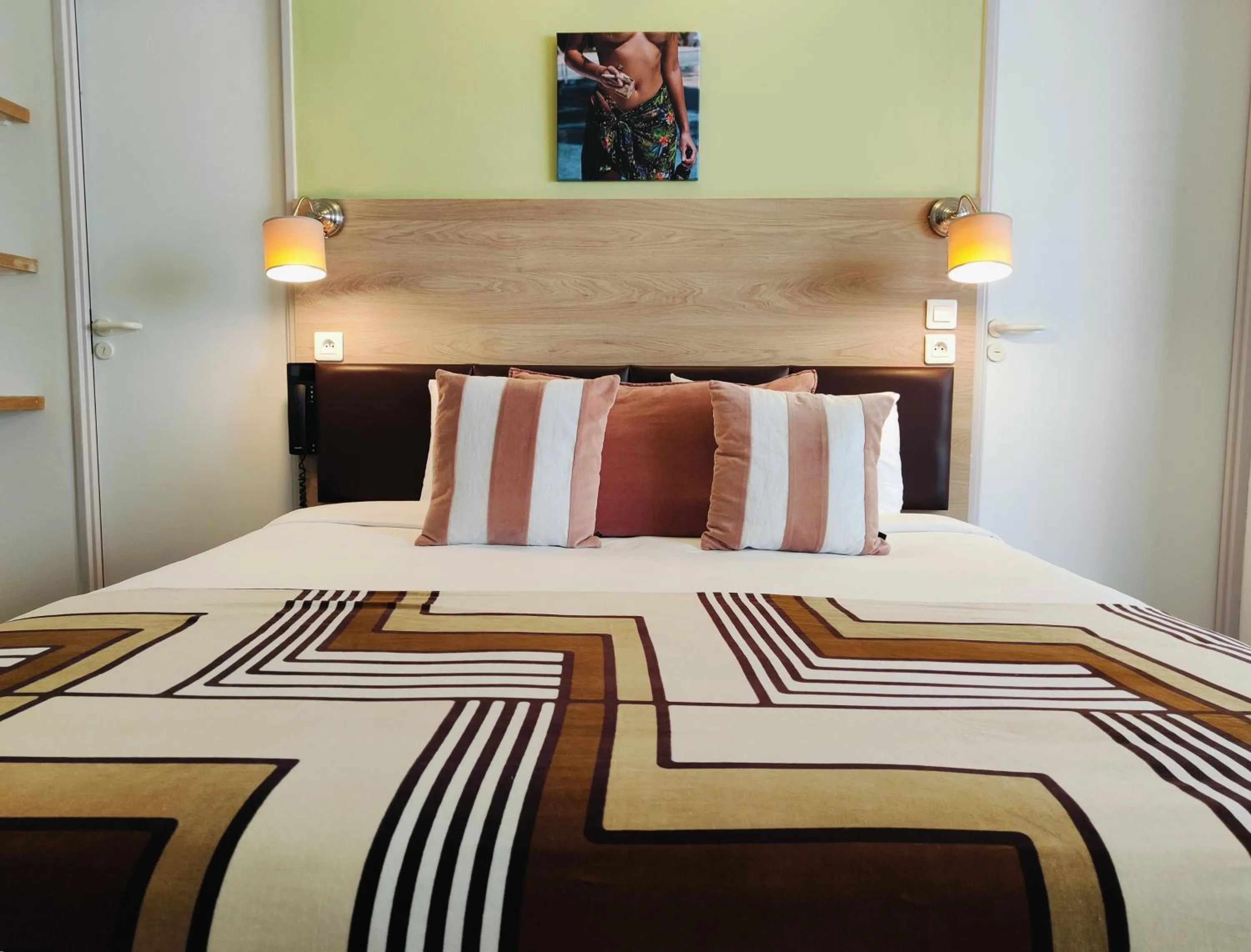 Bed in Royal Cottage Pamela Hotel Cassis