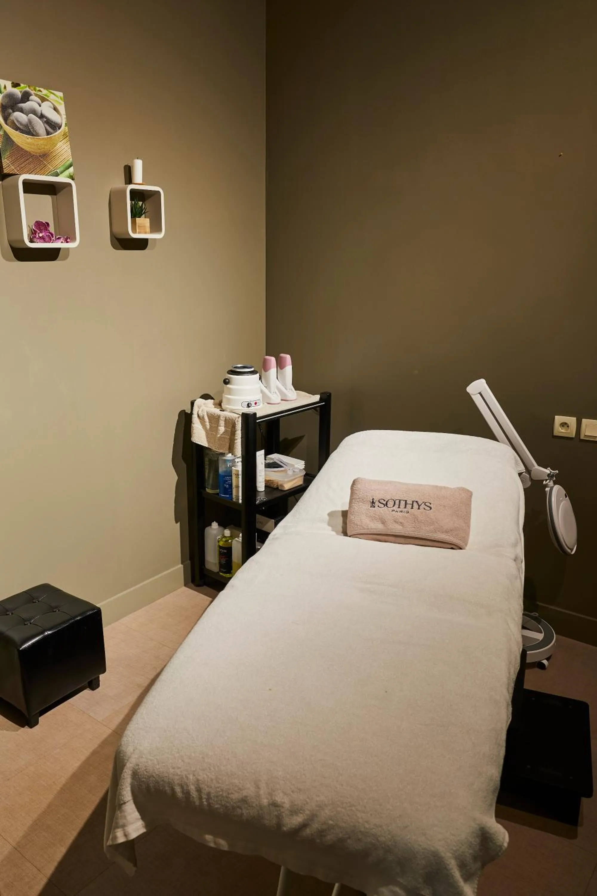 Spa and wellness centre/facilities, Bed in Hôtel Restaurants & Spa Perier Du Bignon