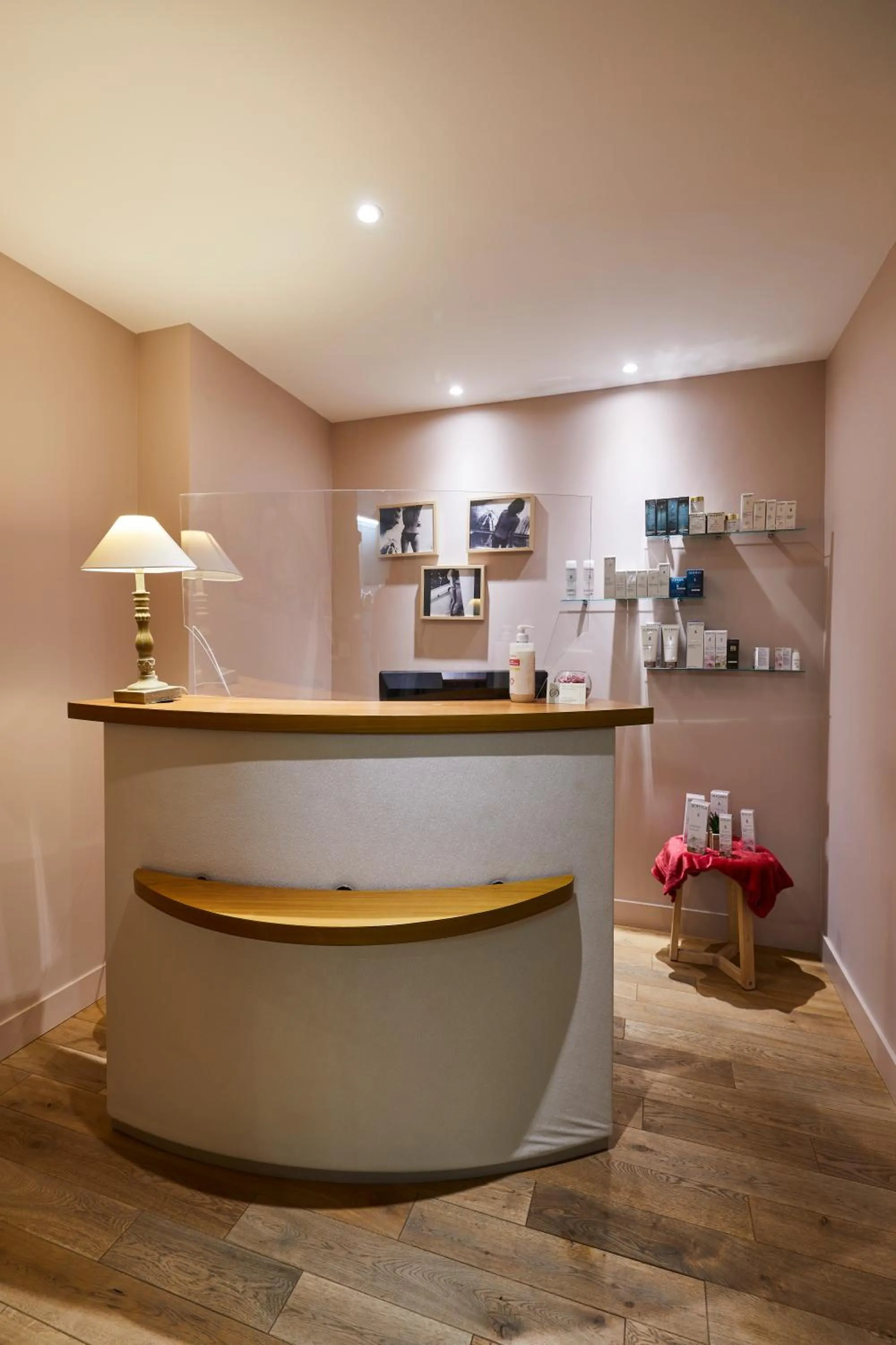 Spa and wellness centre/facilities in Hôtel Restaurants & Spa Perier Du Bignon