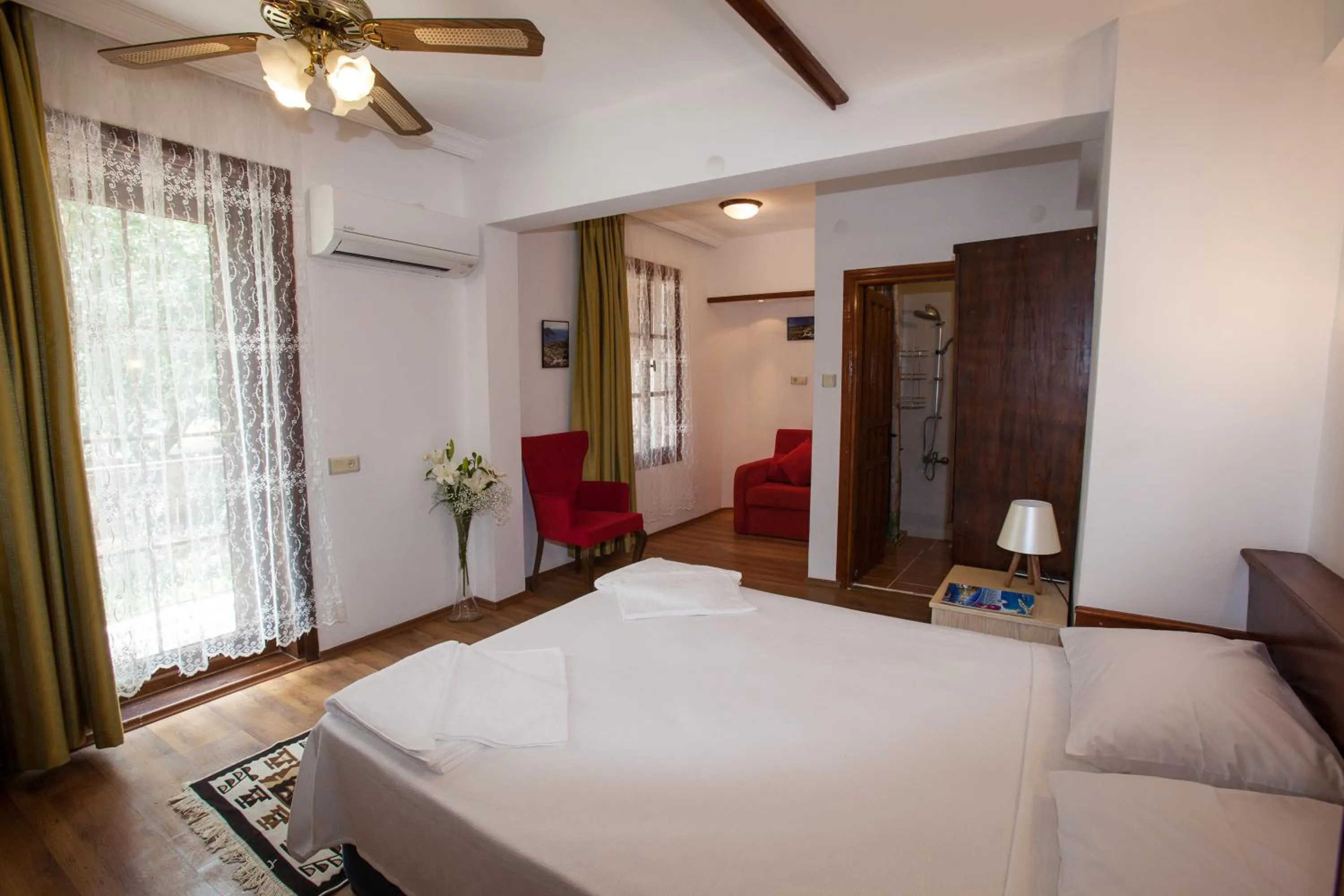 Papermoon Hotel & Apartments