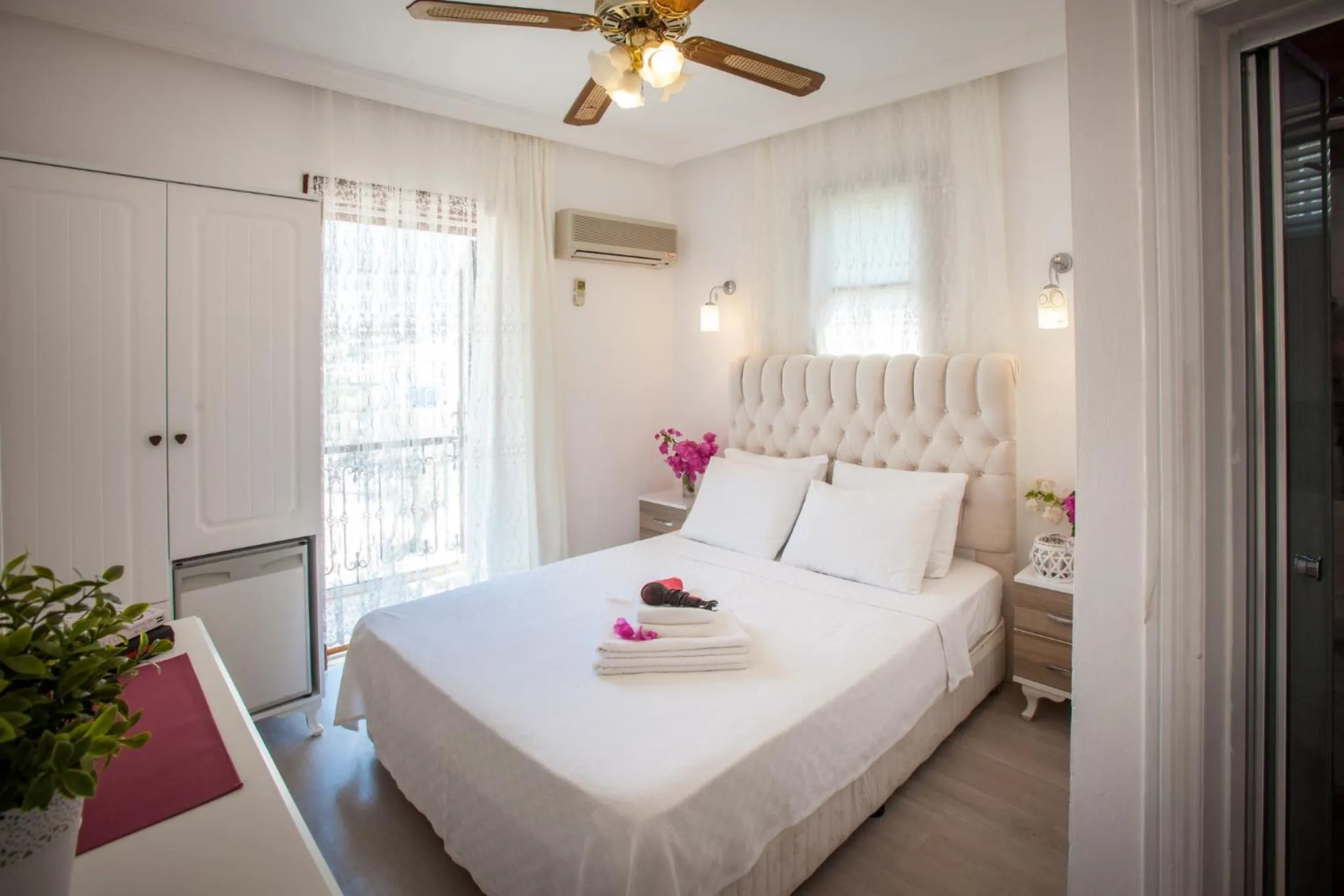 Papermoon Hotel & Apartments