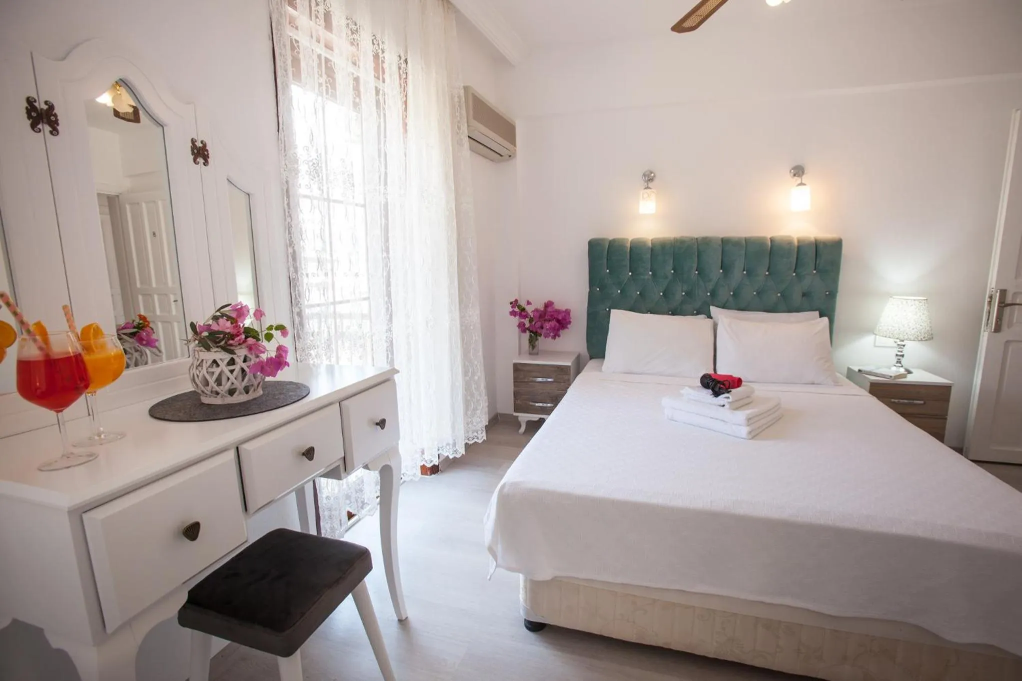 Papermoon Hotel & Apartments