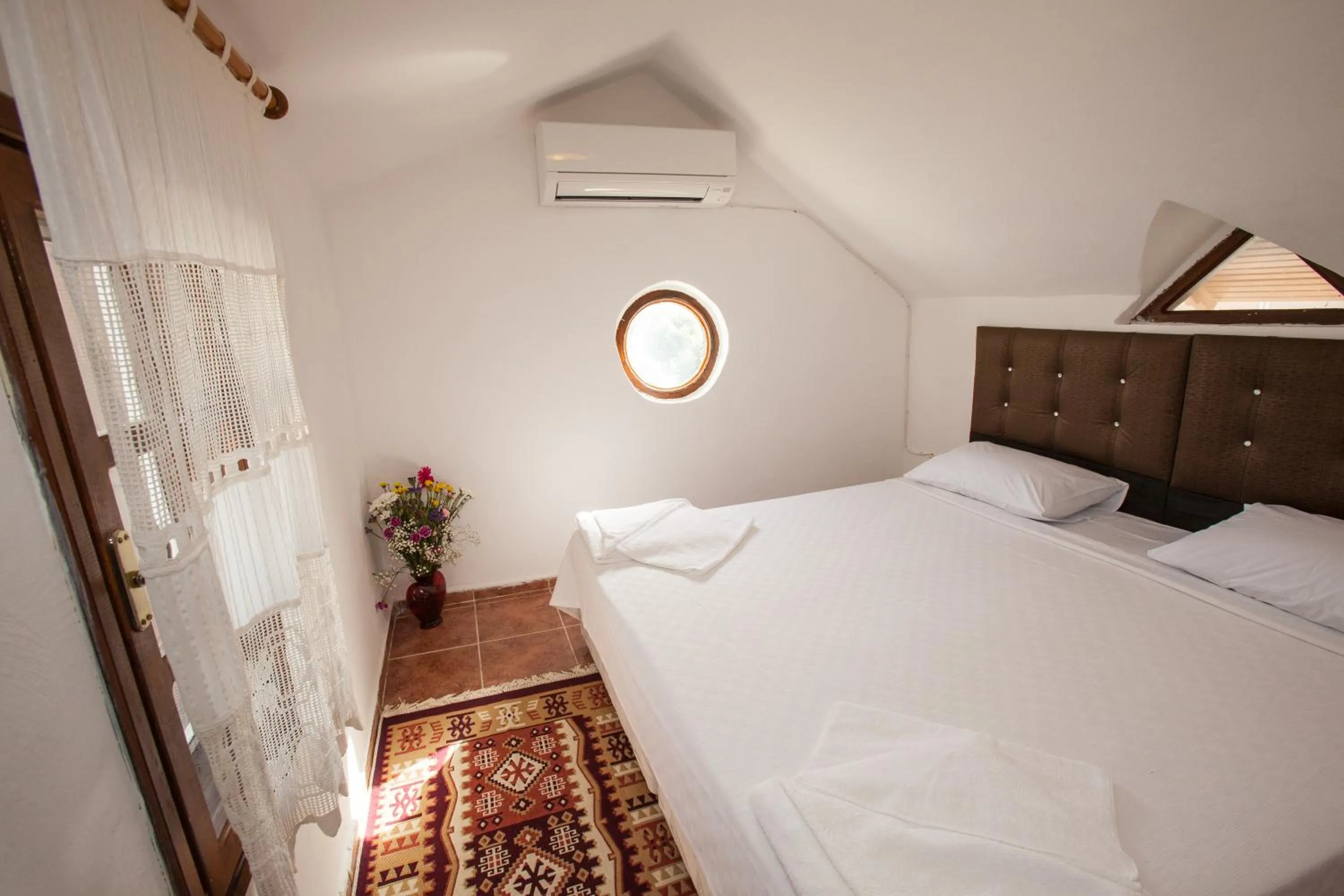 Papermoon Hotel & Apartments