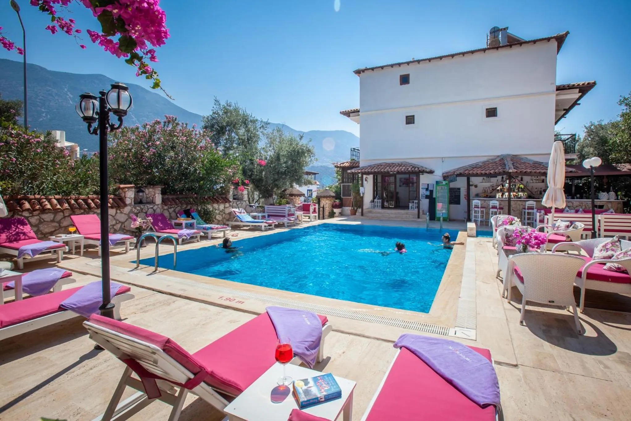 Papermoon Hotel & Apartments