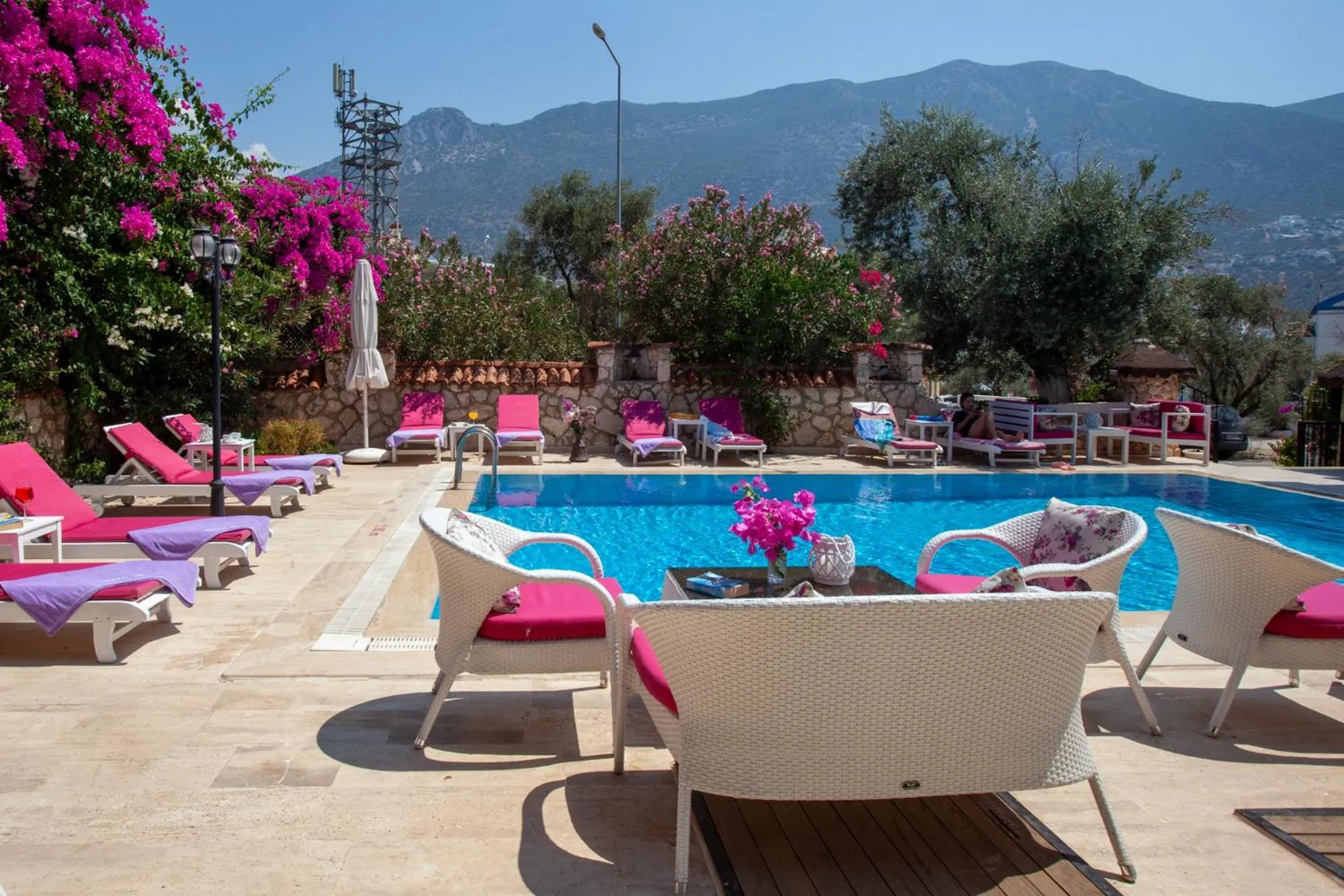 Papermoon Hotel & Apartments