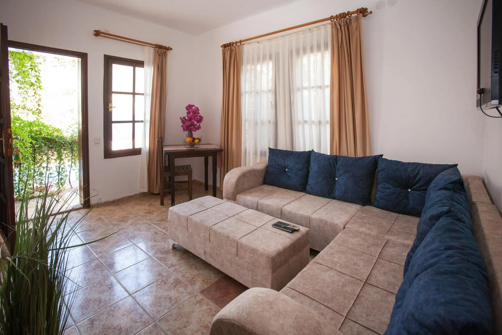 Papermoon Hotel & Apartments