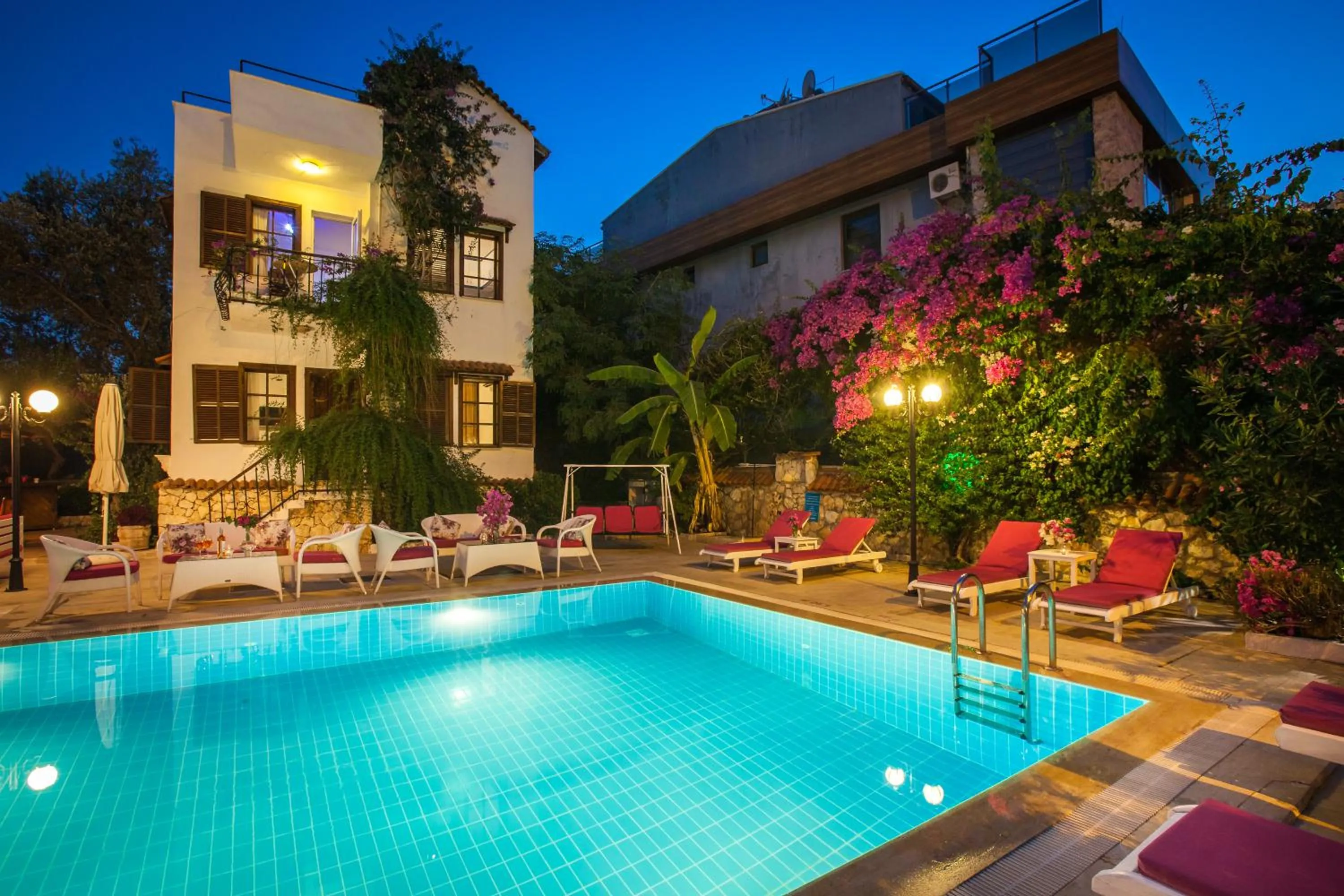 Property building in Papermoon Hotel & Apartments