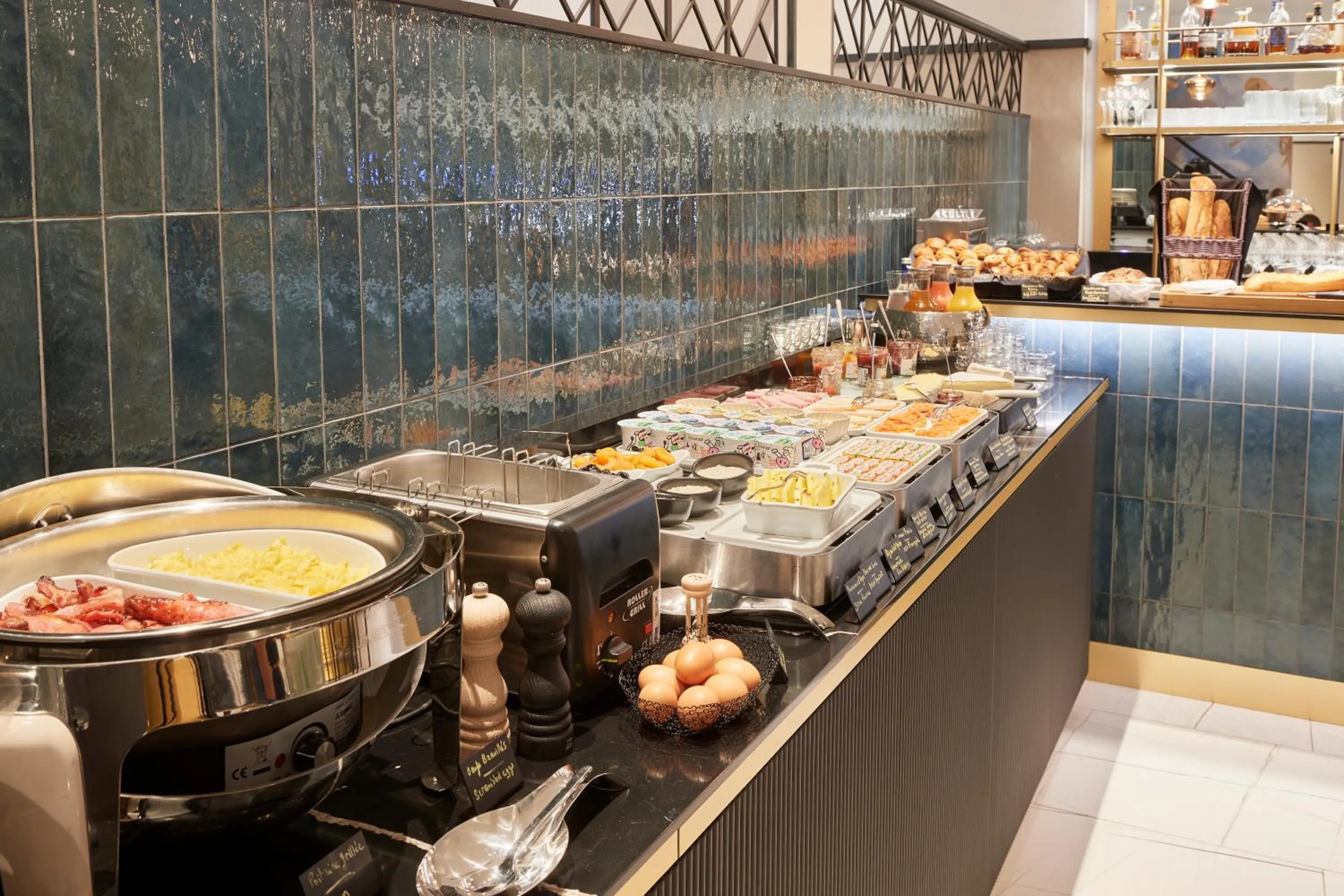 Buffet breakfast in Best Western Premier Hotel des Vignes et des Anges