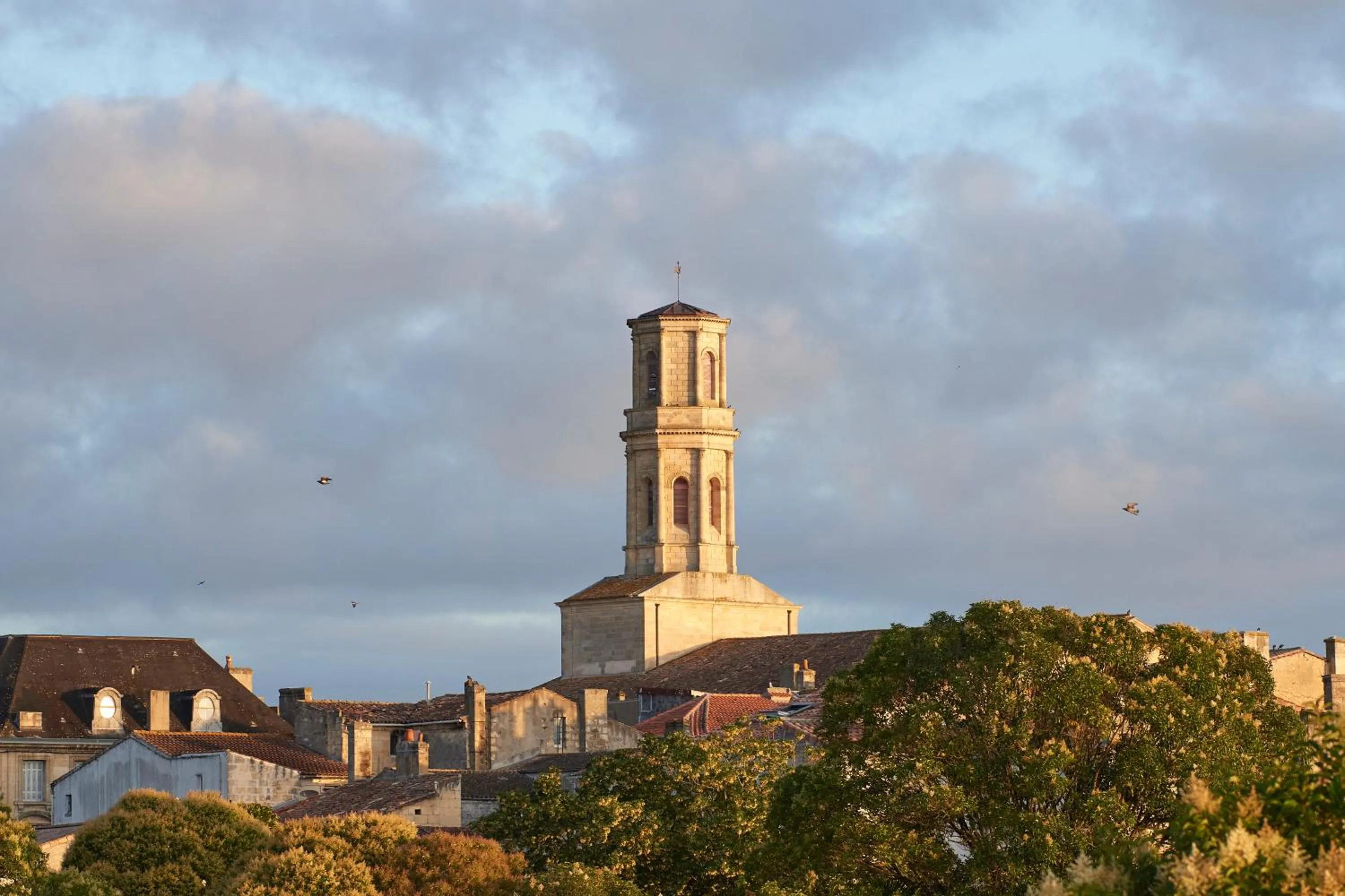 City view in Best Western Premier Hotel des Vignes et des Anges