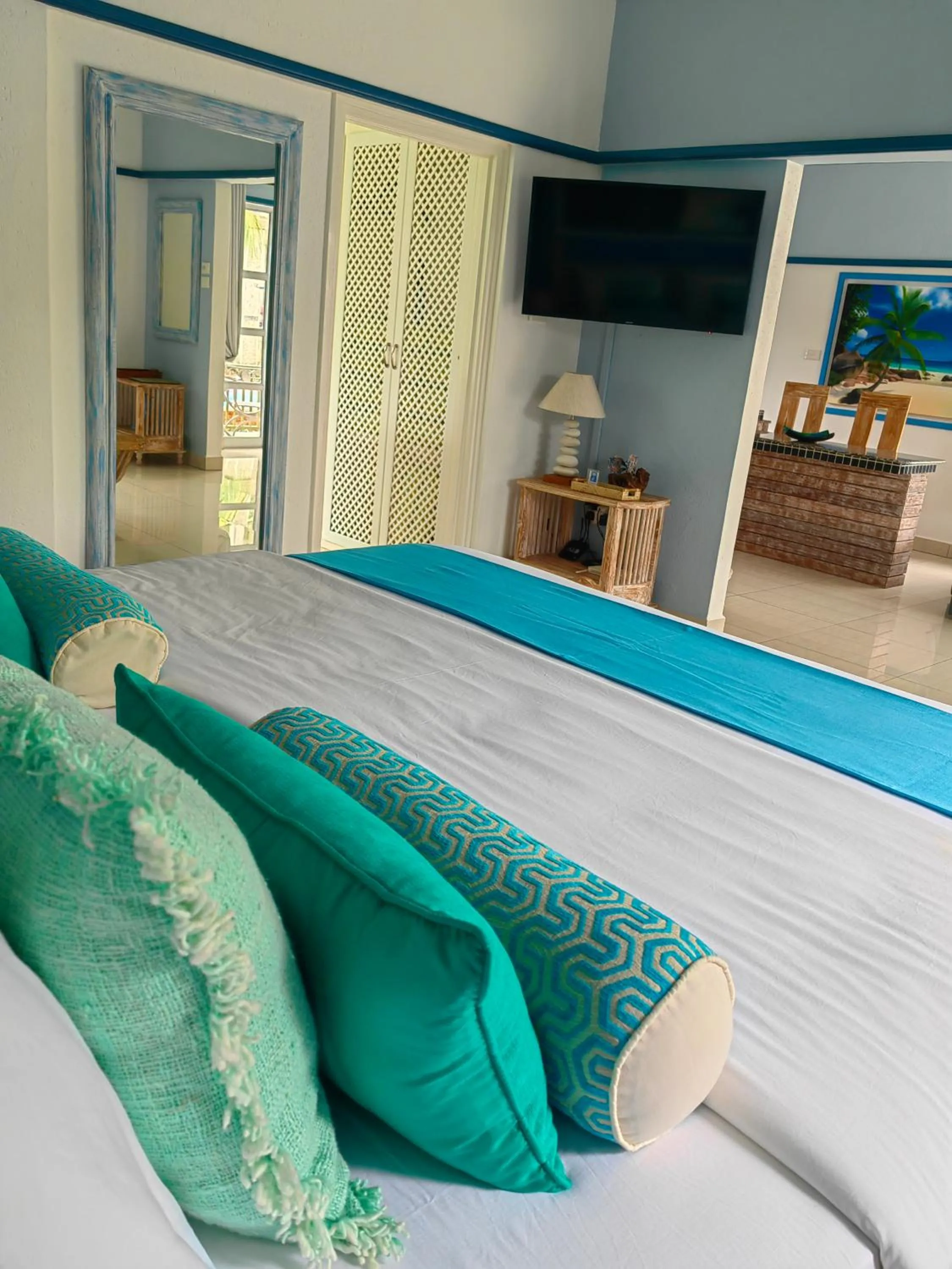 Bed in Villa Charme de L'ile