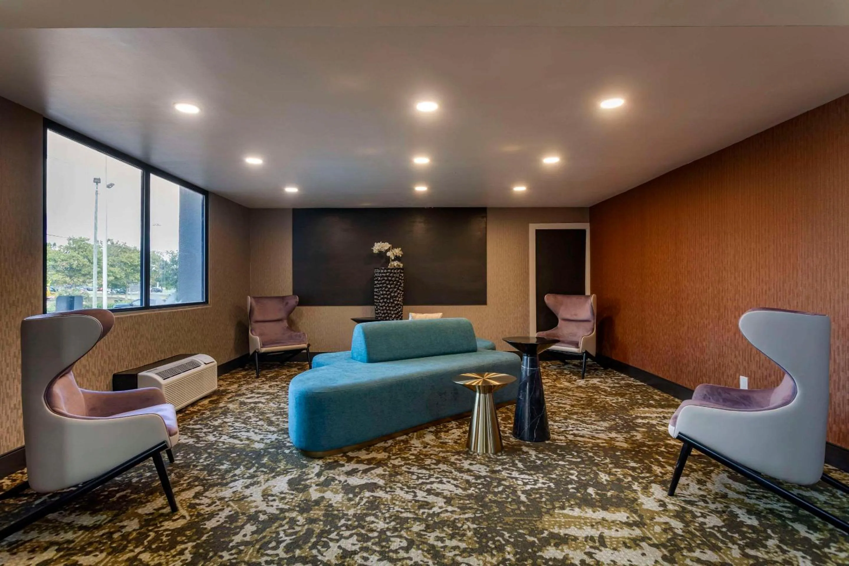 Lobby or reception in Comfort Inn & Suites Nashville Downtown - Stadium