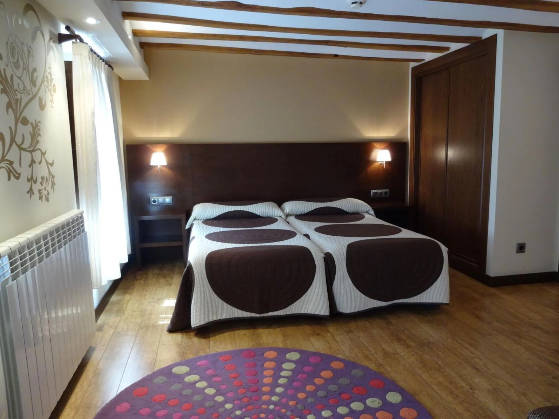 Photo of the whole room, Bed in El Molino de Floren