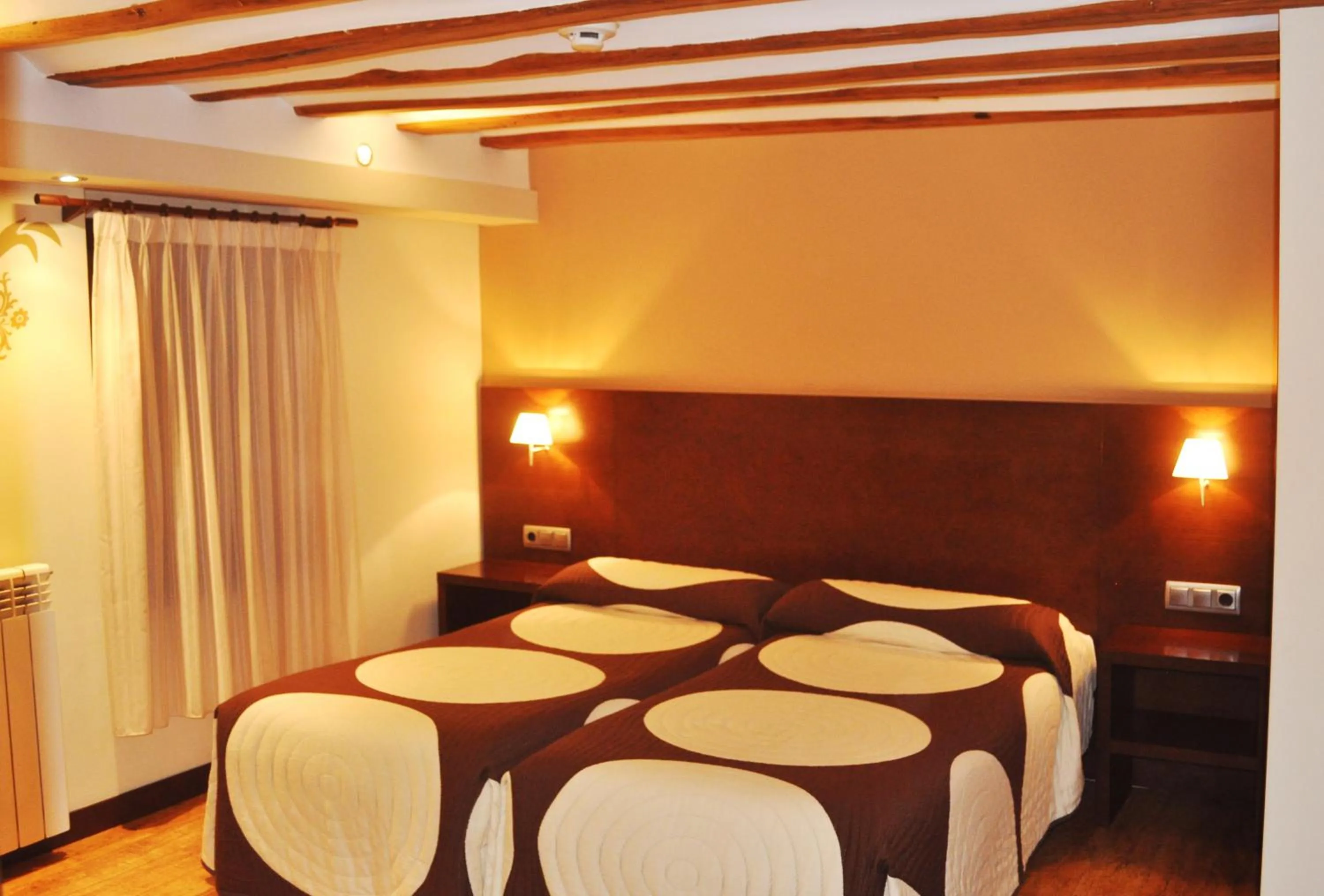Photo of the whole room, Bed in El Molino de Floren