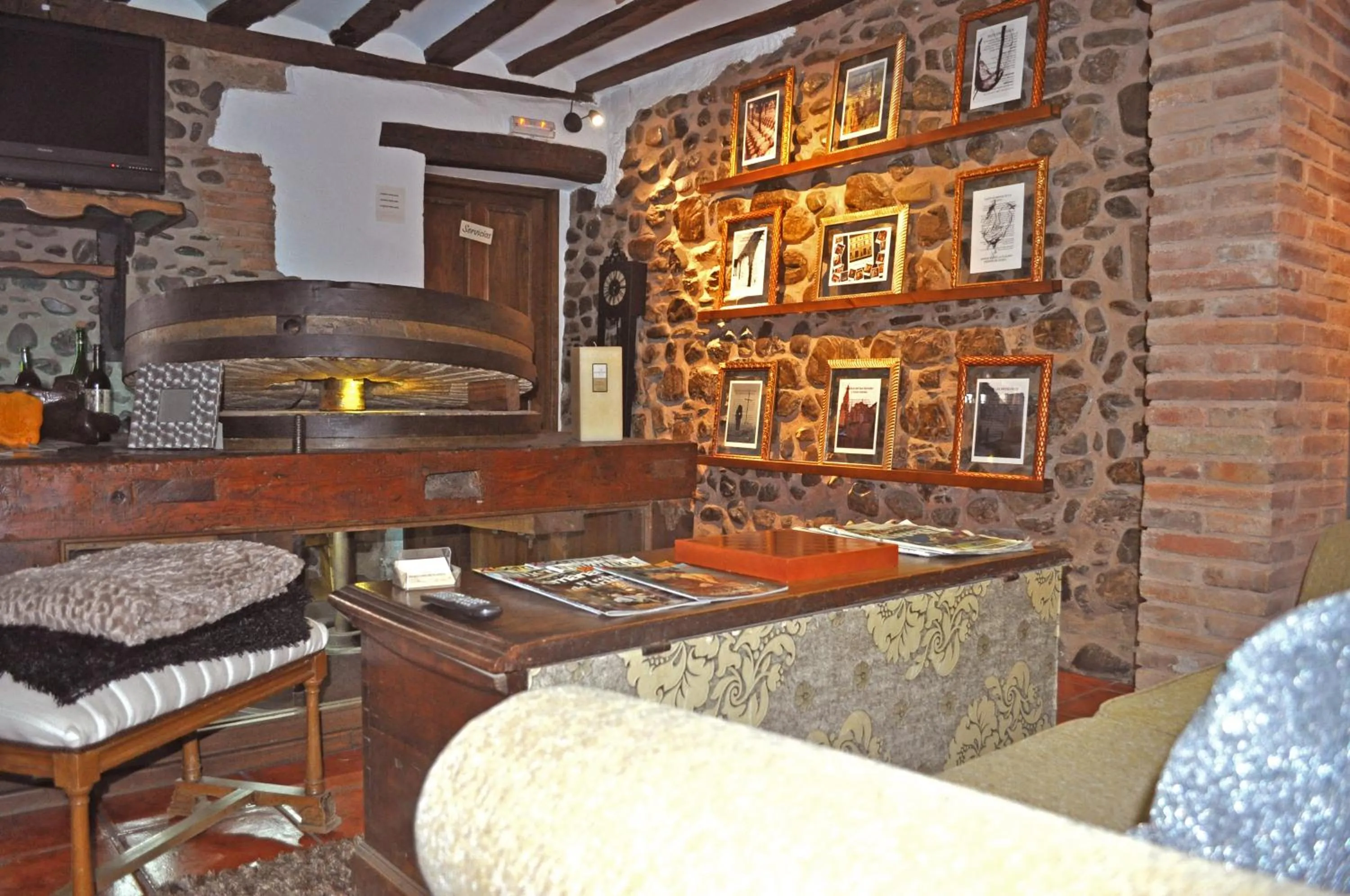 Communal lounge/ TV room in El Molino de Floren